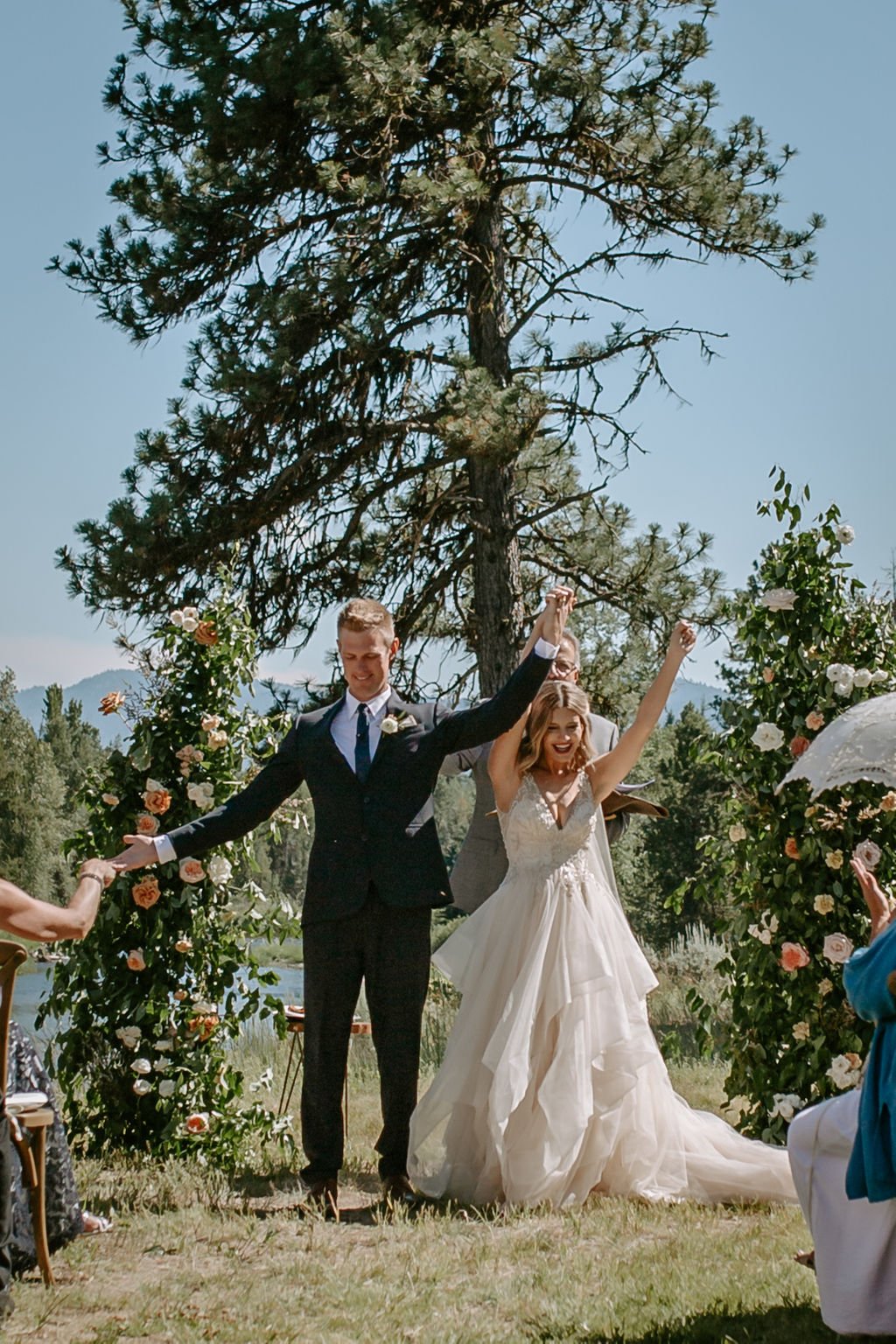Blackhawk on the River wedding by Ira and Lucy McCall Idaho