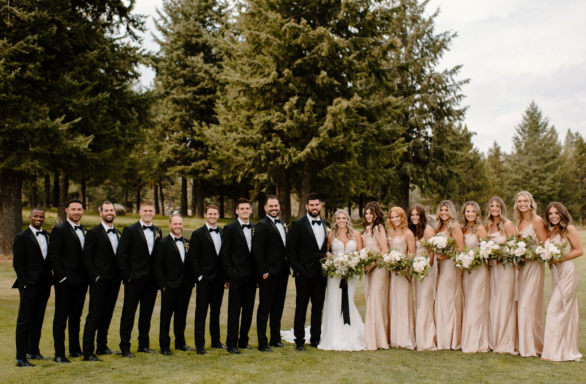 We loved working with Heidi! Our wedding was everything we could imagine and more! We wanted a big wedding to celebrate with all our friends and family and that’s exactly what we got! We didn’t have to worry about anything on the day of the wedding,