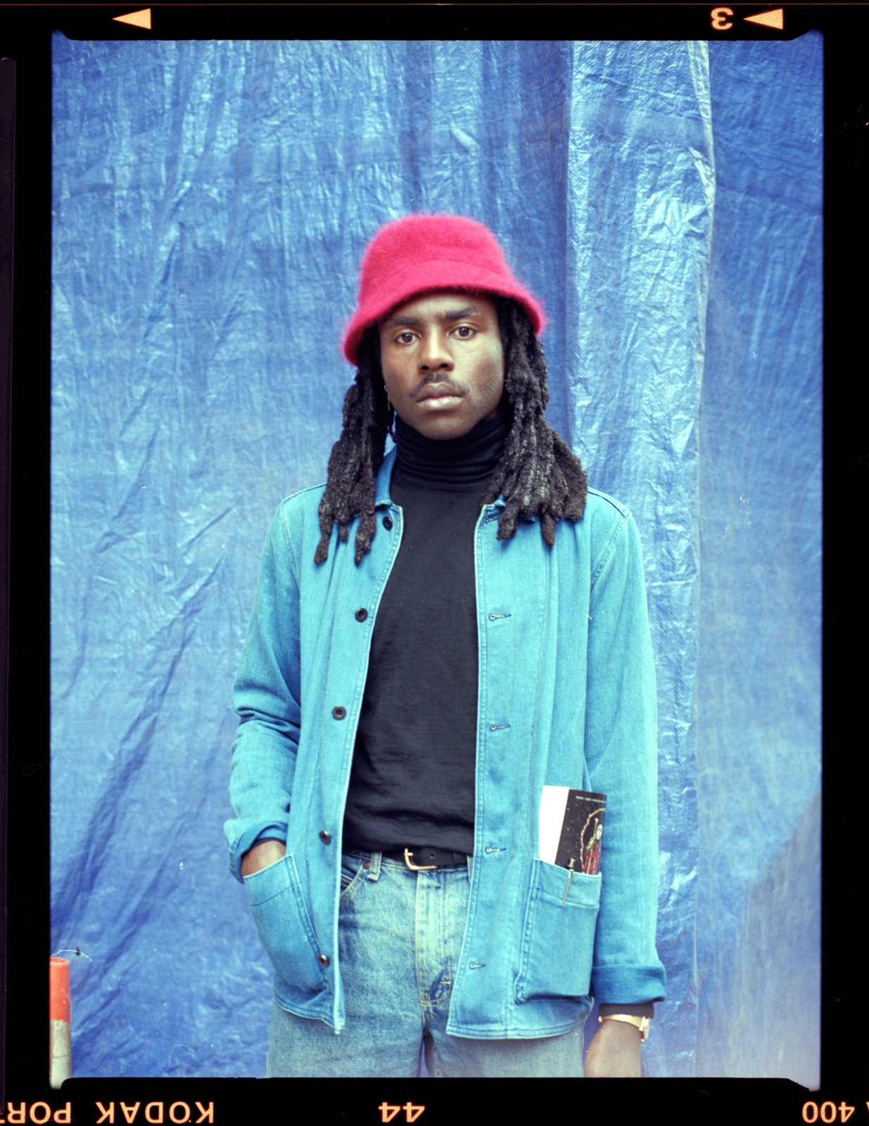 19230ed46d722096-DevHynes_BloodOrange_ChrisSchoonover1.jpg