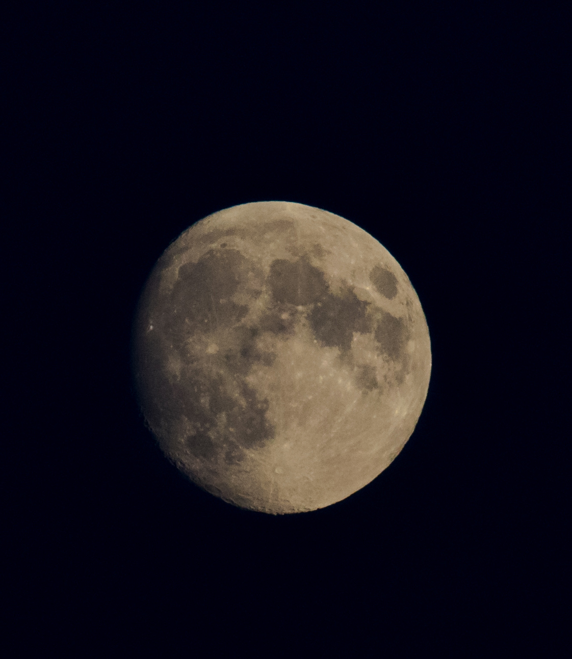 samhorine-moon-7474-2.jpg