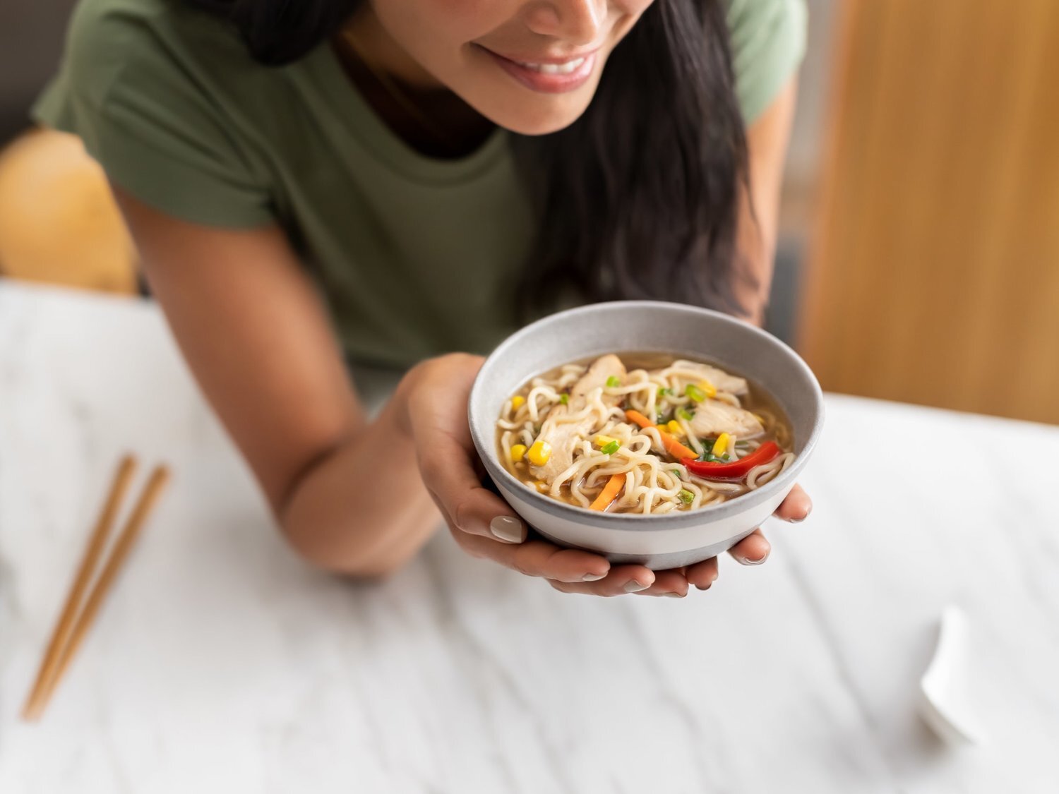 LL_ShoyuChickenRamen_Unwinding_4837-V02.jpg