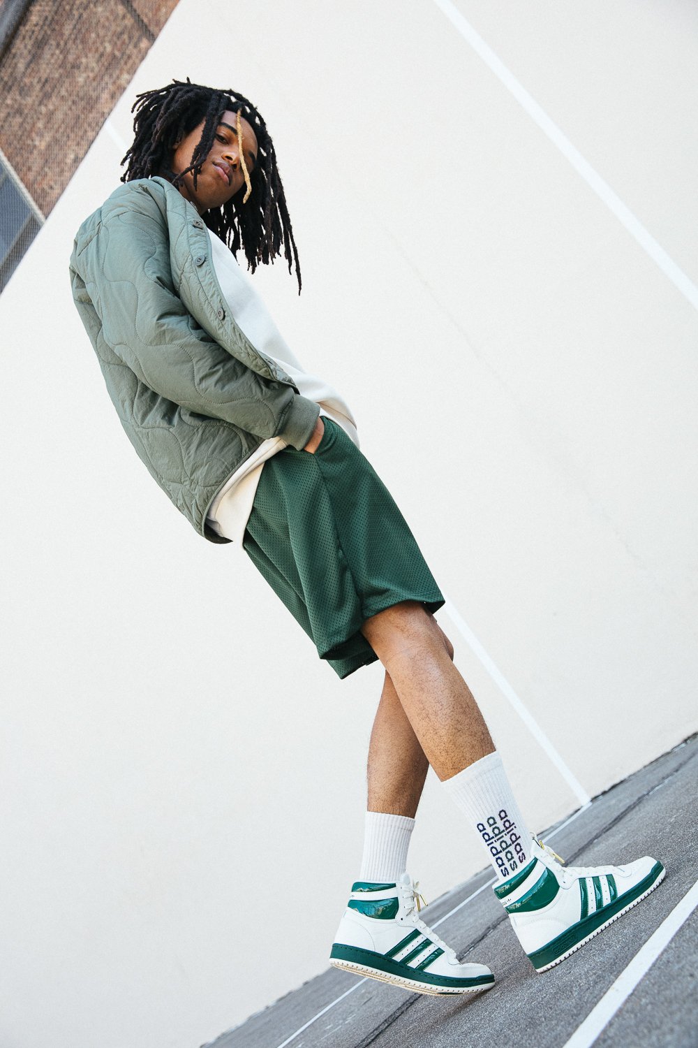 04_OG_FW23_OFF_THE_GRID_M_1400.jpg