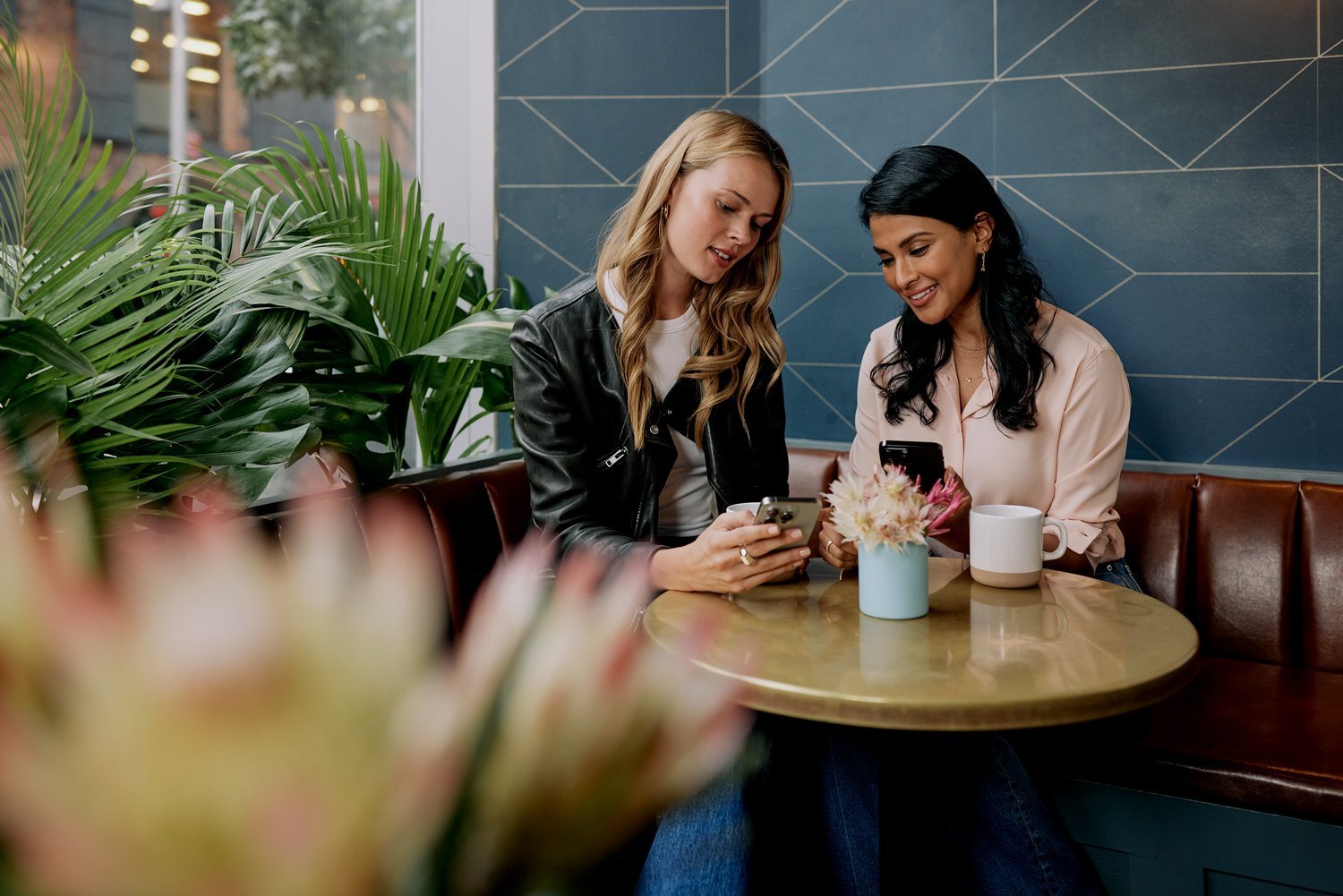 NYLifeStyle_Cafe_Anna_Rebekah_Oct2023_ChrisOzer_1624.jpg