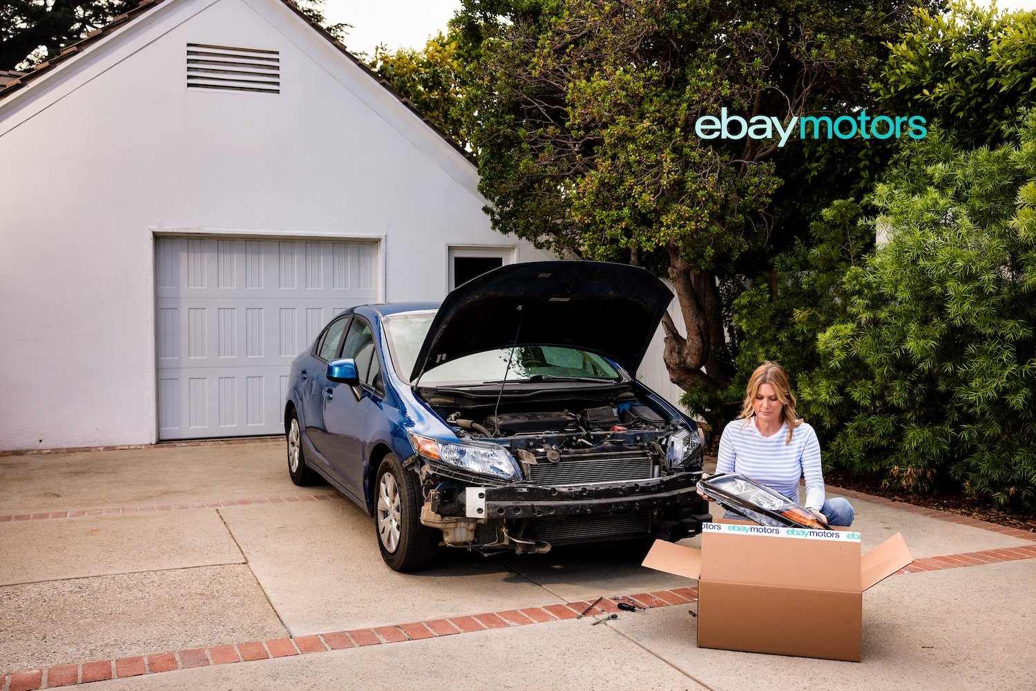 eBayMaintainers_Headlights_1092_02@0.5x.jpg