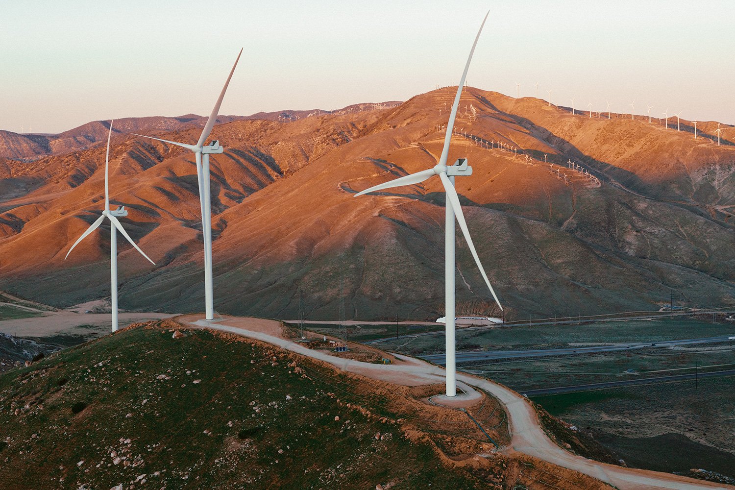 WWS2024_USA_Tehachapi_CarbonFreeEnergy_WindWall_Trinca_0923.jpg