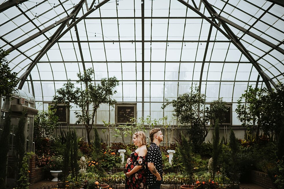  One of the best elements of the conservatory is the glass paneling that opens these photos #maternitygoals #maternityphotographer #babybump #outdoorphotosession #kentuckyphotographer #indianaphotographer #louisvillephotographer #maternityphotos #exp