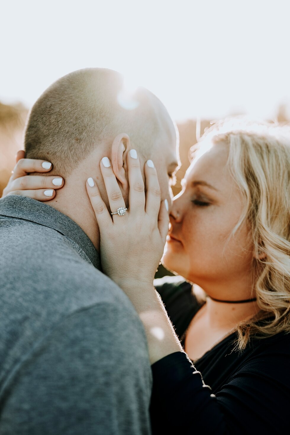  Sharing an engaged kiss as the sun sets behind this engaged couple #engagementgoals #engagementphotographer #engaged #outdoorengagement #kentuckyphotographer #indianaphotographer #louisvillephotographer #engagementphotos #savethedatephotos #savethed