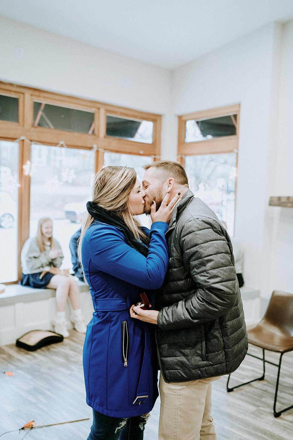  She said “YES!” #engagementgoals #proposalphotographer #engaged #photographedengagement #kentuckyphotographer #indianaphotographer #louisvillephotographer #proposalphotos #savethedatephotos #popthequestion #shesaidyes #proposalphotography #photograp