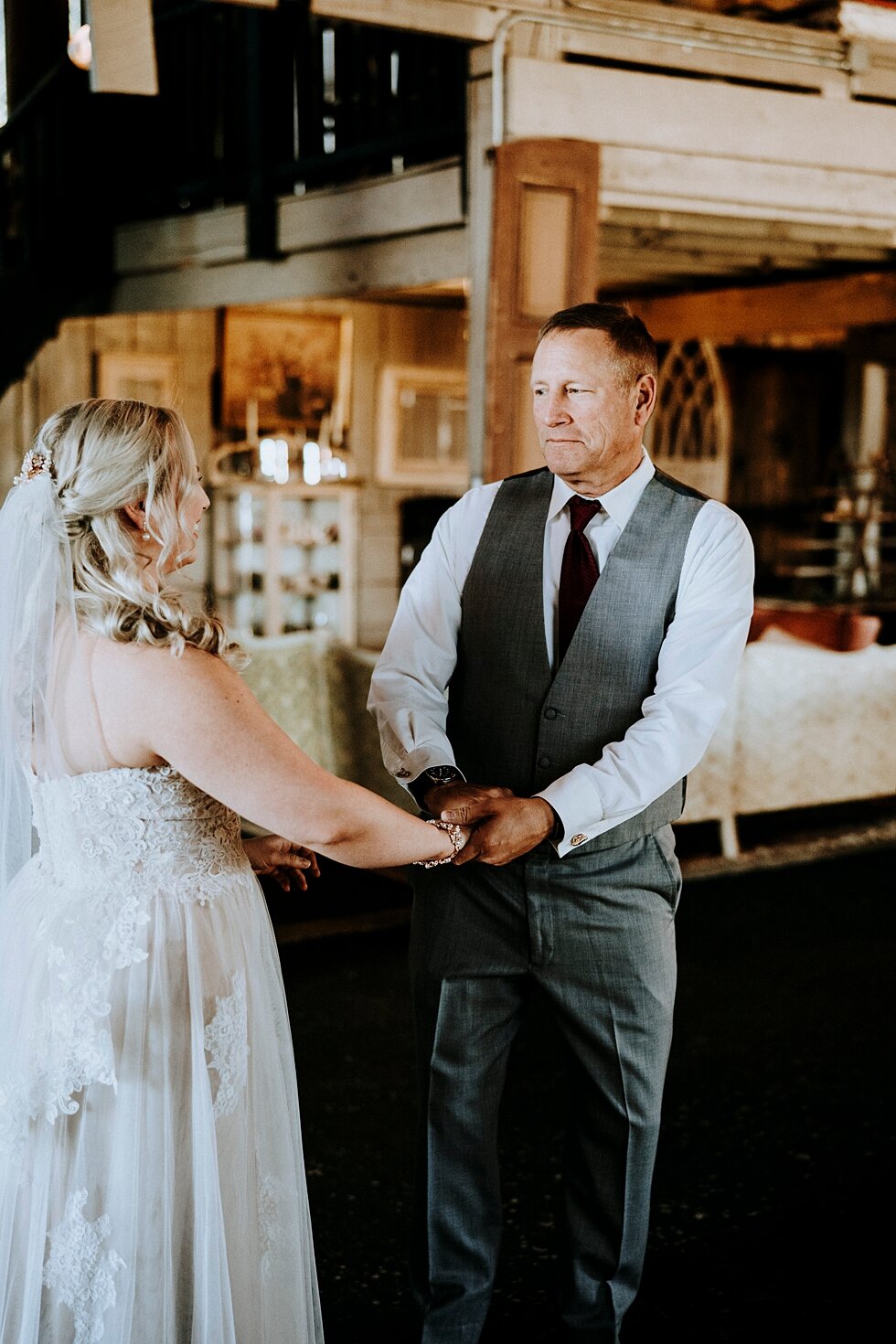  First look moment between father of the bride and his gorgeous daughter. So special! #vintagebarn #westernwedding #midwayky #vintagewedding #horses #thatsdarling #weddingday #weddinginspiration #weddingphoto #love #justmarried #Indianaphotographer #