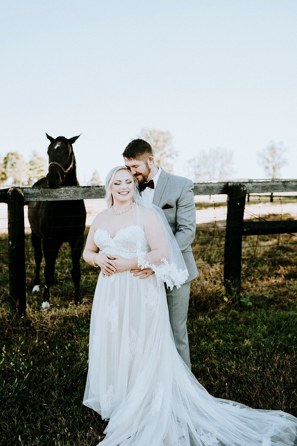  Portrait photo of bride and groom with their beloved horse! Gorgeous vintage barn wedding! #vintagebarn #westernwedding #midwayky #vintagewedding #horses #thatsdarling #weddingday #weddinginspiration #weddingphoto #love #justmarried #Indianaphotogra