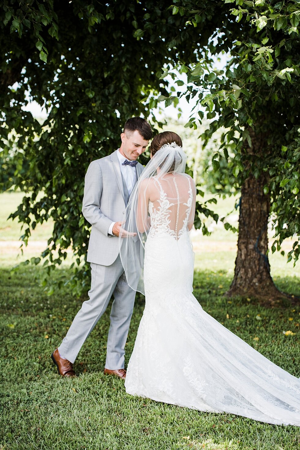  Beautiful outdoor first look for bride and groom at hubers winery before they get married to each other. special wedding details stunning gorgeous tears emotional #thatsdarling #weddingday #weddinginspiration #weddingphoto #love #justmarried #midwes