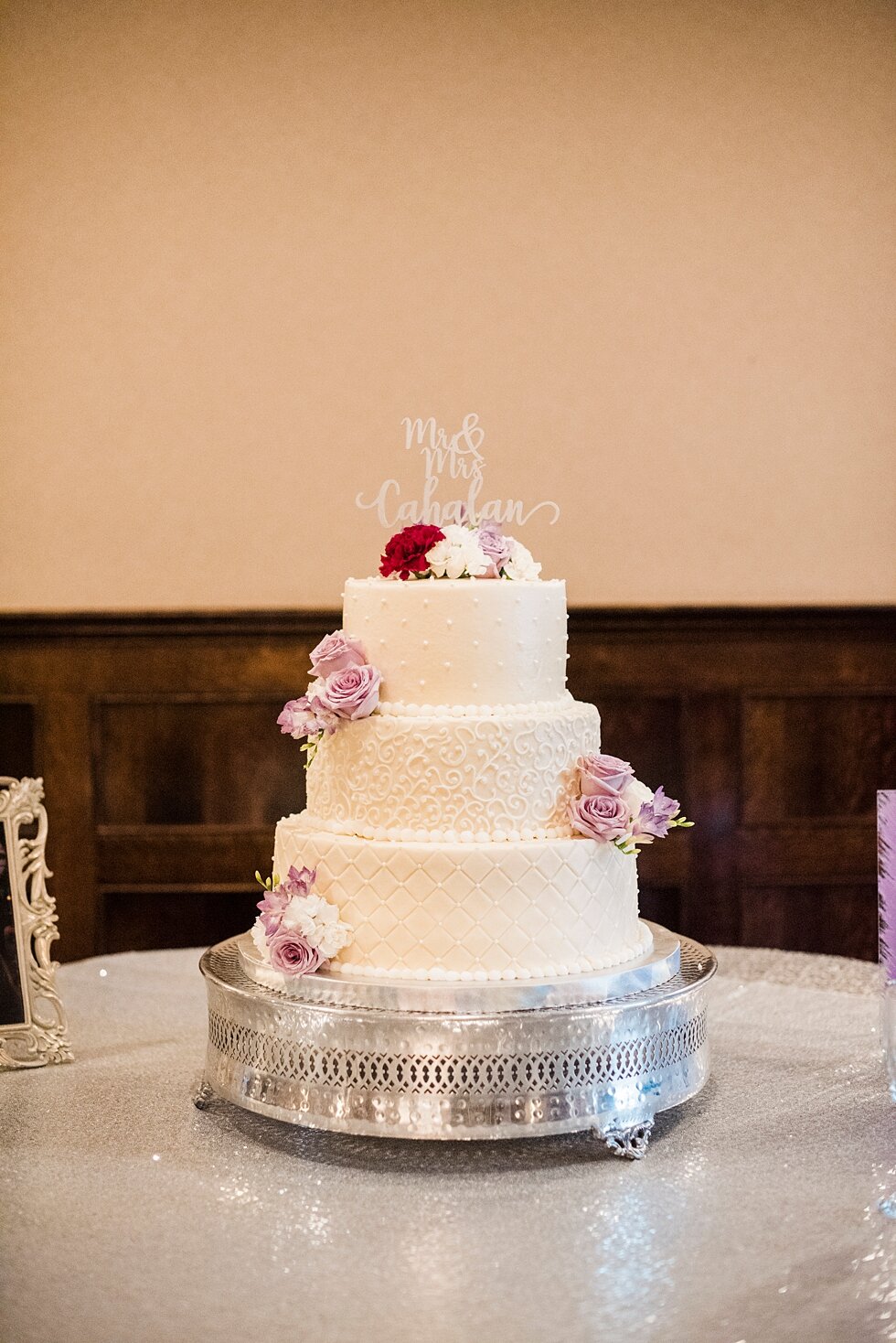  Simplistic white and floral wedding cake at the wedding reception for the bride and groom. wedding ceremony details stunning photography married midwest louisville kentucky #weddingphoto #love #justmarried #midwestphotographer #kywedding #louisville