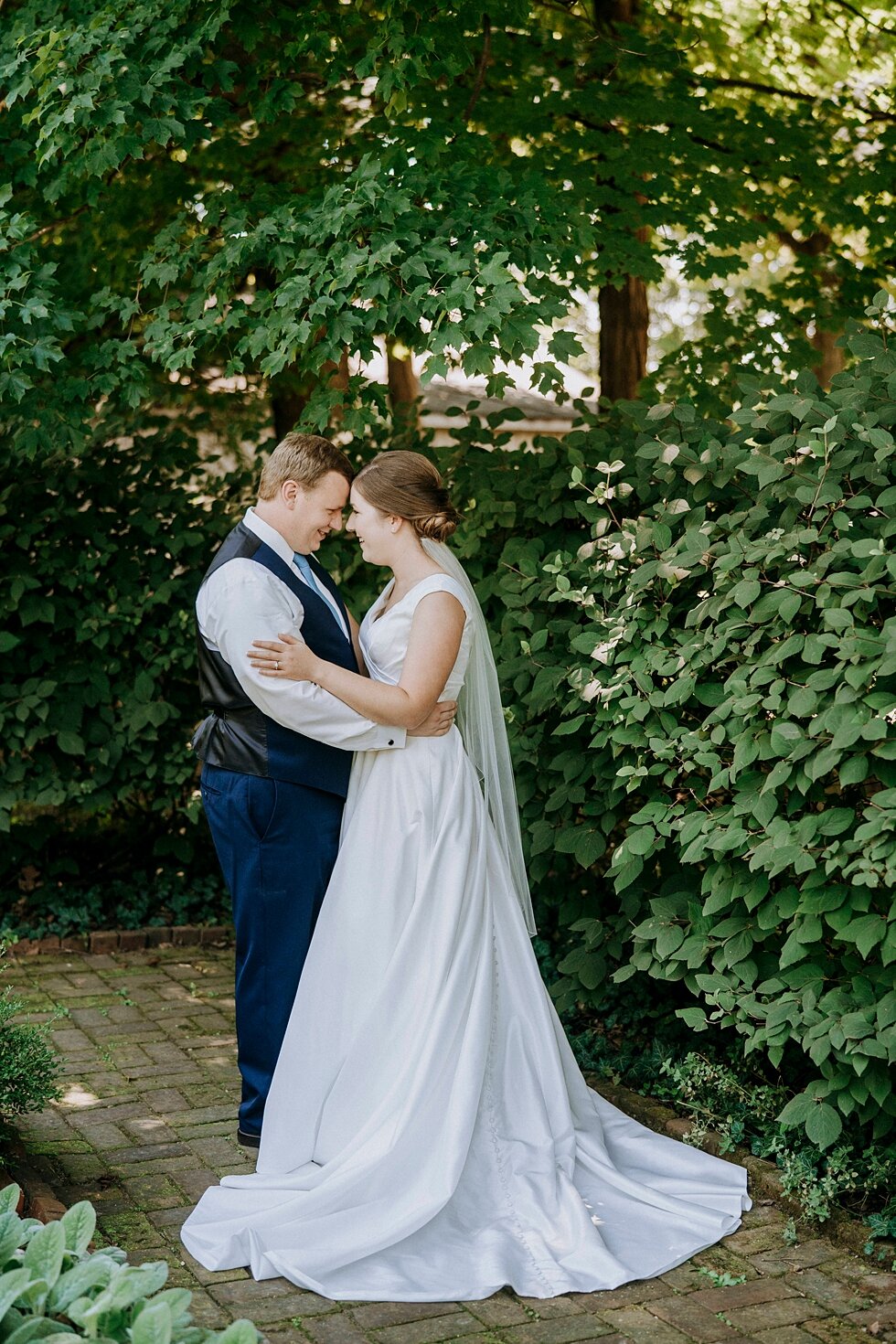  bride and groom first look in garden   #thatsdarling #weddingday #weddinginspiration #weddingphoto #love #justmarried #midwestphotographer #kywedding #louisville #kentuckywedding #louisvillekyweddingphotographer #weddingbliss #weddingformals #loveis