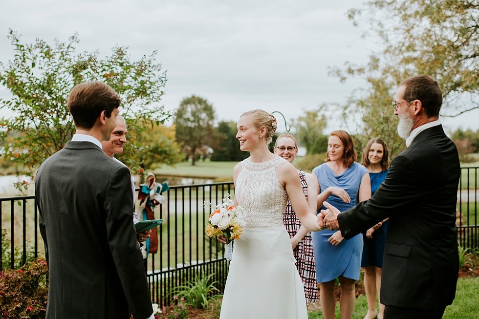 #thatsdarling #weddingday #weddinginspiration #weddingphoto #love #justmarried #midwestphotographer #kywedding #louisville #kentuckywedding #louisvillekyweddingphotographer #weddingbliss #weddingformals #loveisintheair #married #weddingring #kyphoto