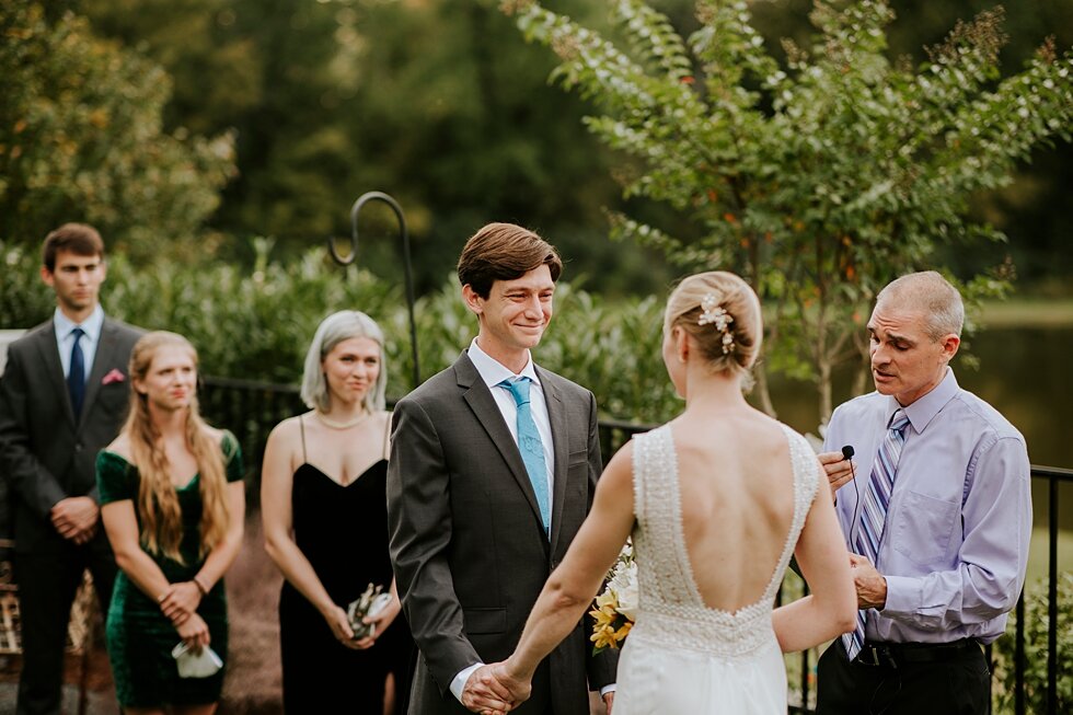  #thatsdarling #weddingday #weddinginspiration #weddingphoto #love #justmarried #midwestphotographer #kywedding #louisville #kentuckywedding #louisvillekyweddingphotographer #weddingbliss #weddingformals #loveisintheair #married #weddingring #kyphoto