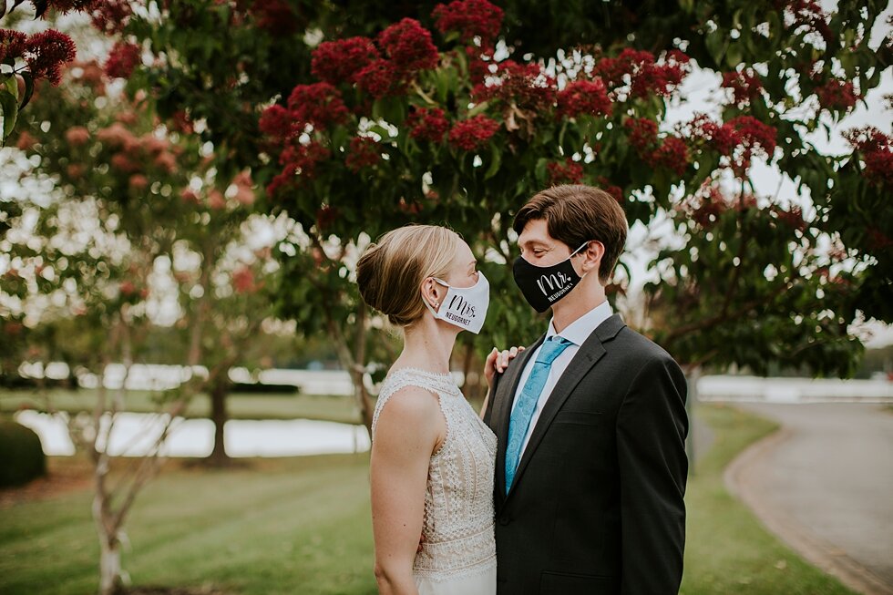  #thatsdarling #weddingday #weddinginspiration #weddingphoto #love #justmarried #midwestphotographer #kywedding #louisville #kentuckywedding #louisvillekyweddingphotographer #weddingbliss #weddingformals #loveisintheair #married #weddingring #kyphoto