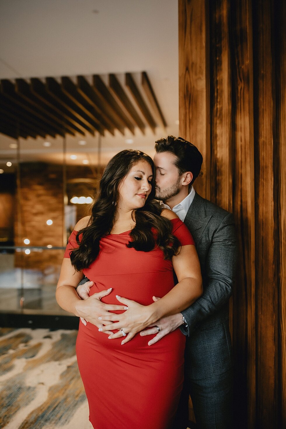  Solid but captivating apparel worn by this soon to be mom and dad as they share an elegant maternity session together. #maternitygoals #maternityphotographer #babybump #kentuckyphotographer #fancymaternitysession #modernmaternitysession #urbanmatern