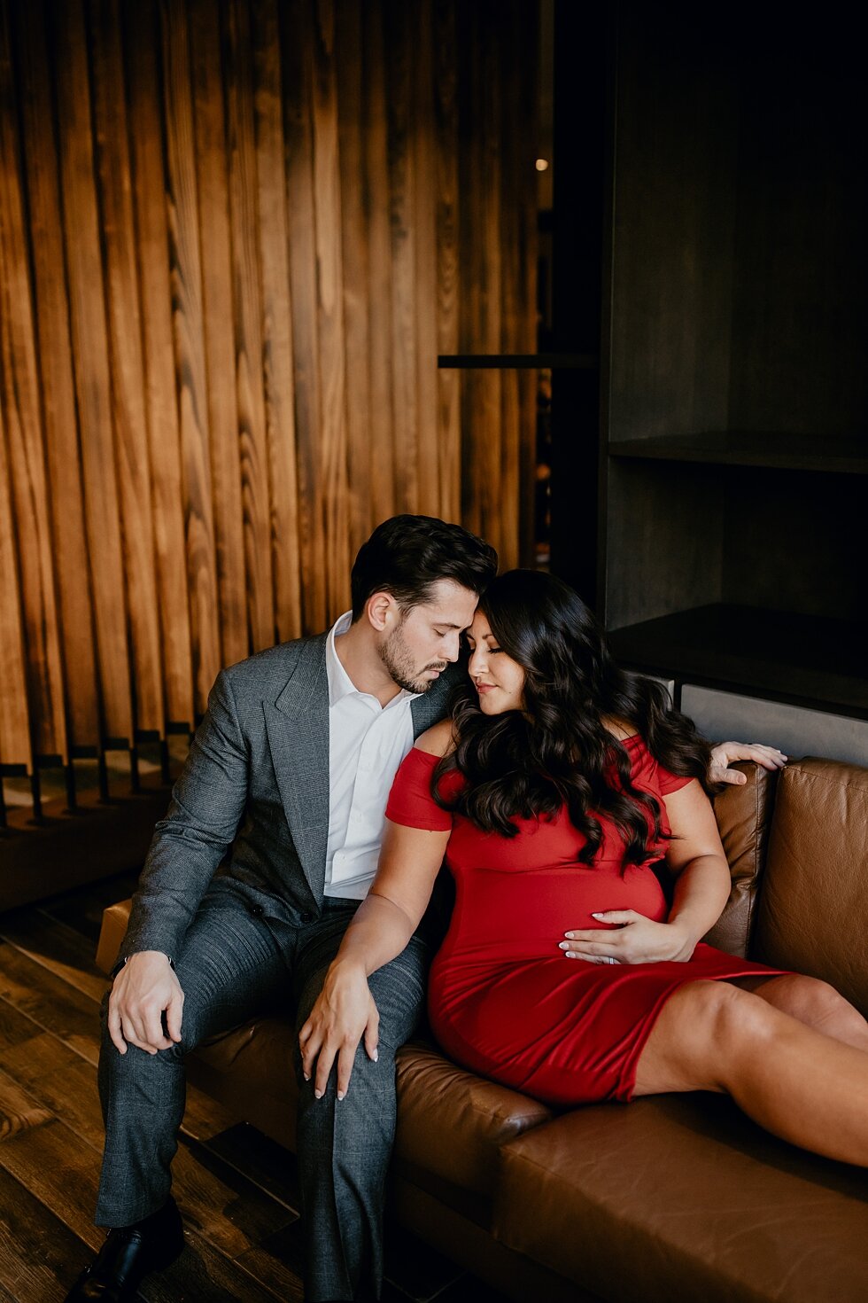  Setting the mood with a dimly lit atmosphere for elegant and romantic maternity session in Louisville, Kentucky. #maternitygoals #maternityphotographer #babybump #kentuckyphotographer #fancymaternitysession #dressymaternitysession #indianaphotograph