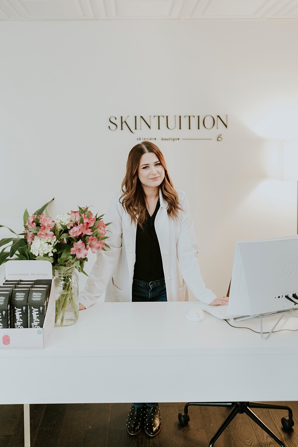  Branding photography session for Skintuition in Louisville, Kentucky. clean lines modern boutique skincare health branding wellness selfcare gold black spa dermaplaning aesthetician specialty#branding #brandingsession #headshots #outdoorheadshots #b