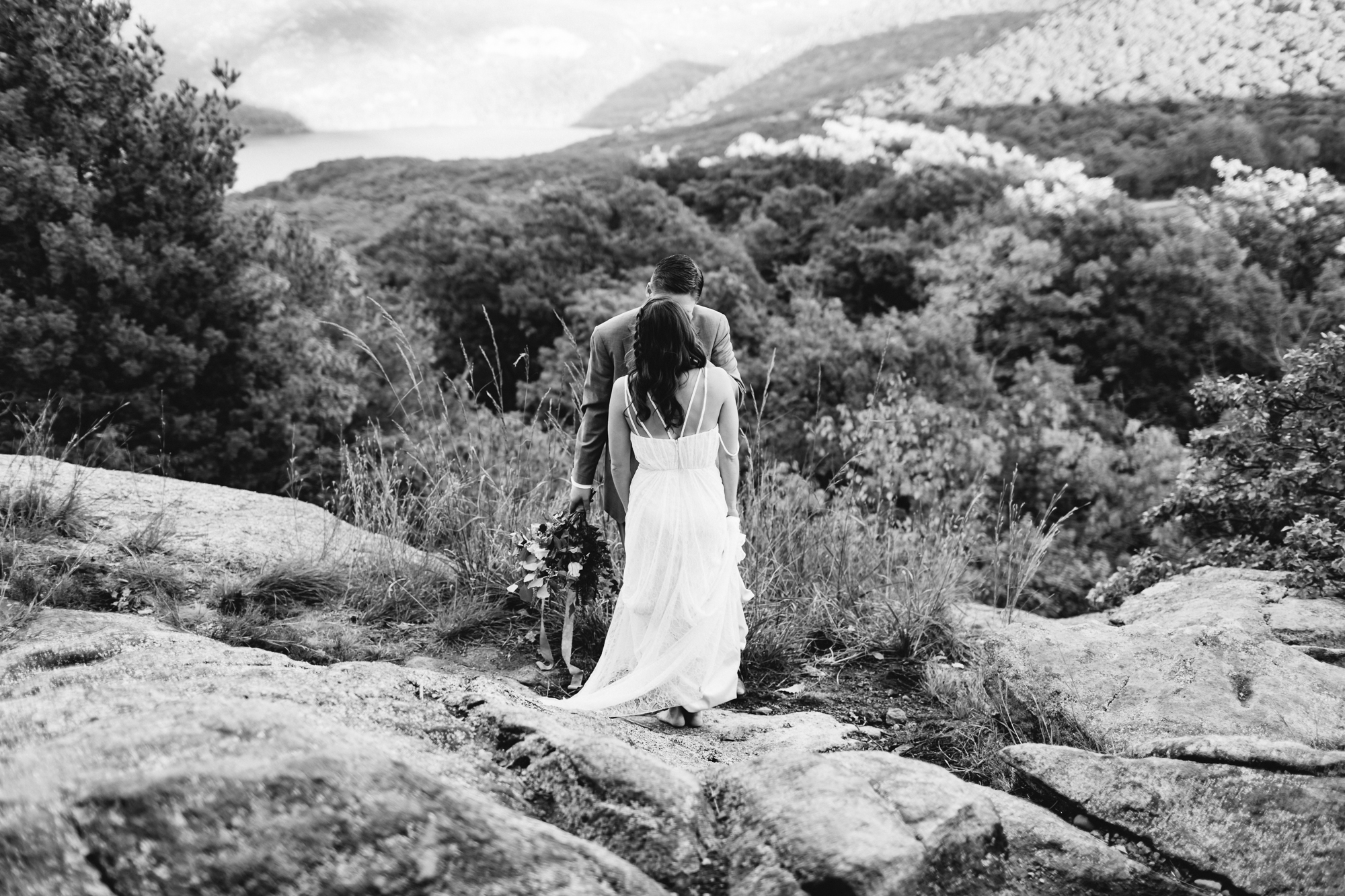 storm-king-mountain-elopement-emily-kirke-photography (27 of 40).jpg