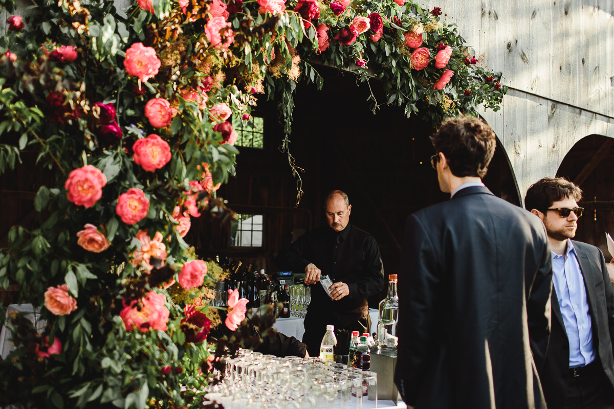 rhode-island-private-estate-wedding-semia-flowers-emily-kirke (86 of 185).jpg