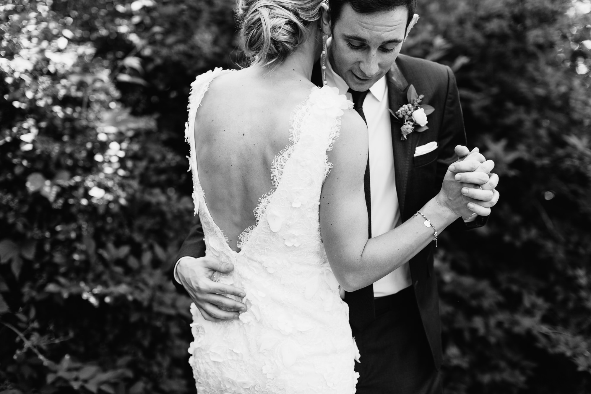 connecticut-summer-lake-wedding-emily-kirke-photography-upstyle (54 of 181).jpg