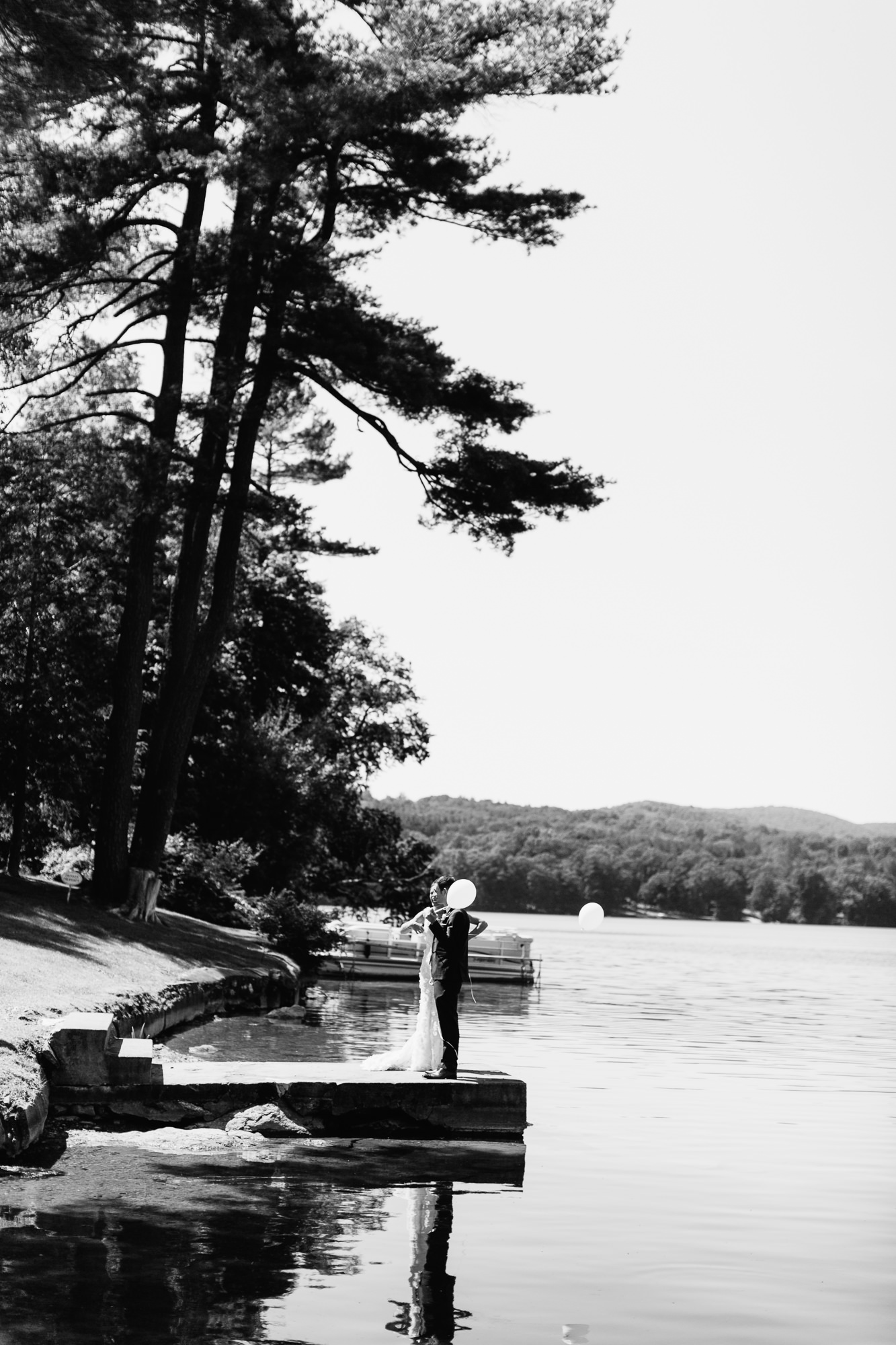 connecticut-summer-lake-wedding-emily-kirke-photography-upstyle (64 of 181).jpg