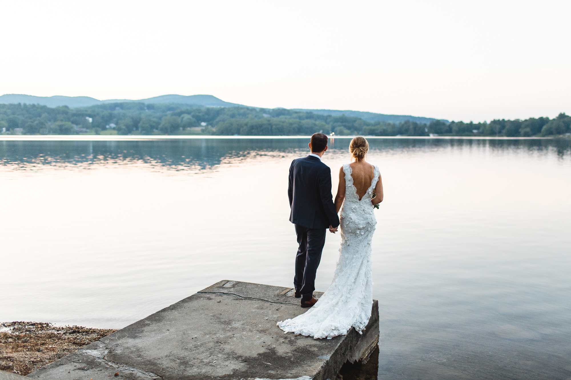 connecticut-summer-lake-wedding-emily-kirke-photography-upstyle (161 of 181).jpg