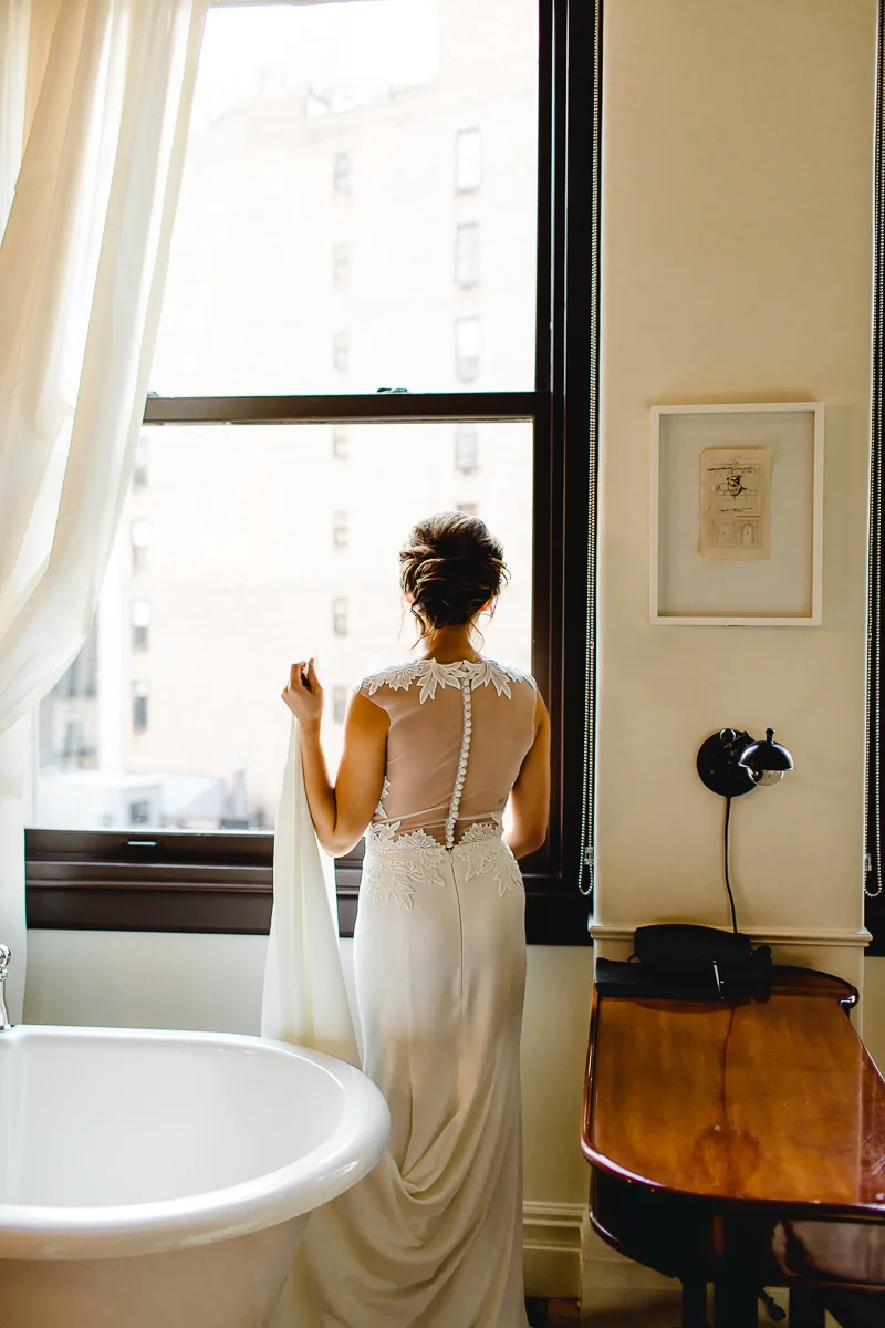 Nomad-hotel-everthine-bridal-emily-kirke-ny-elopement+(20+of+53).jpg