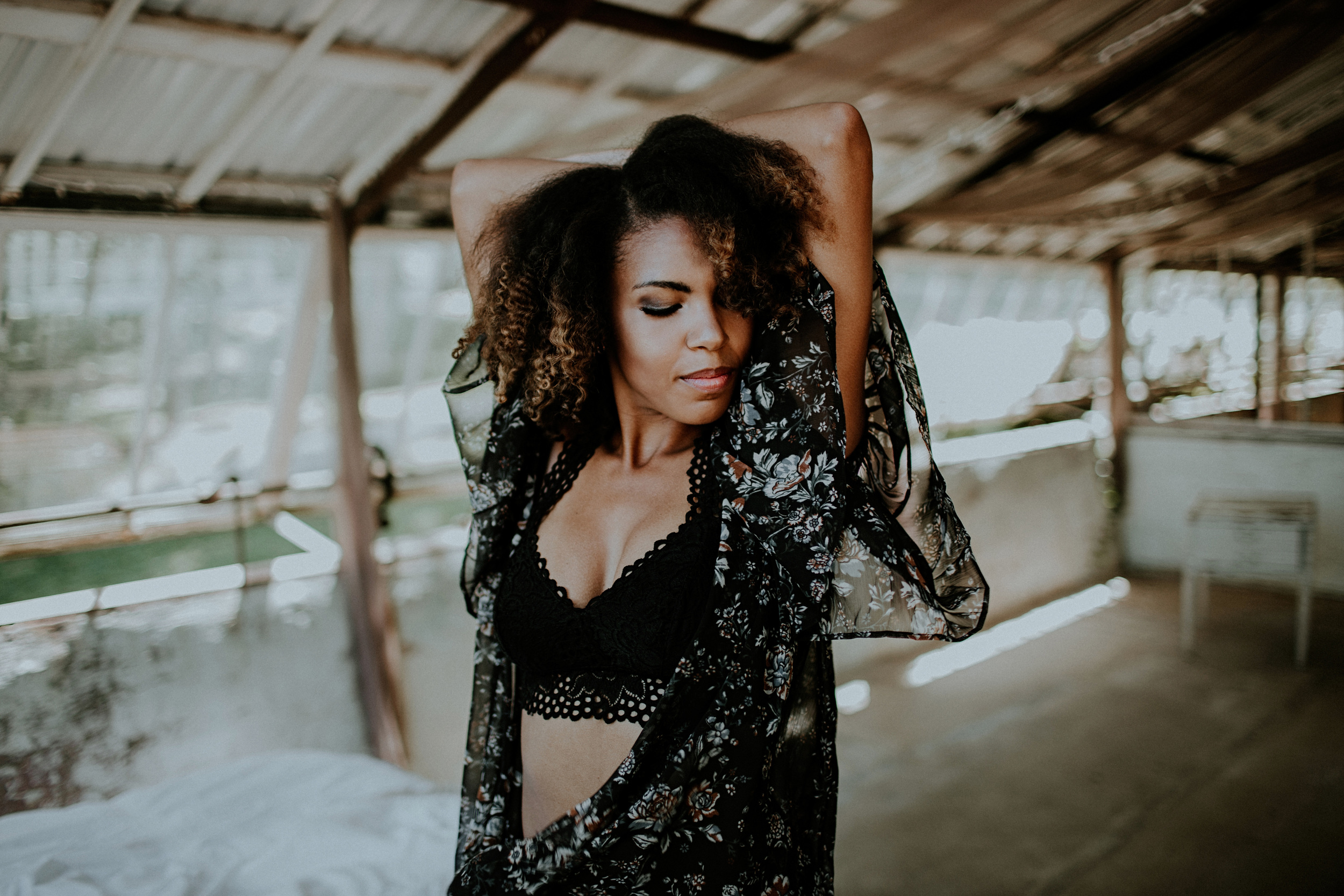 BoudoirPromos2016 (100 of 242).jpg