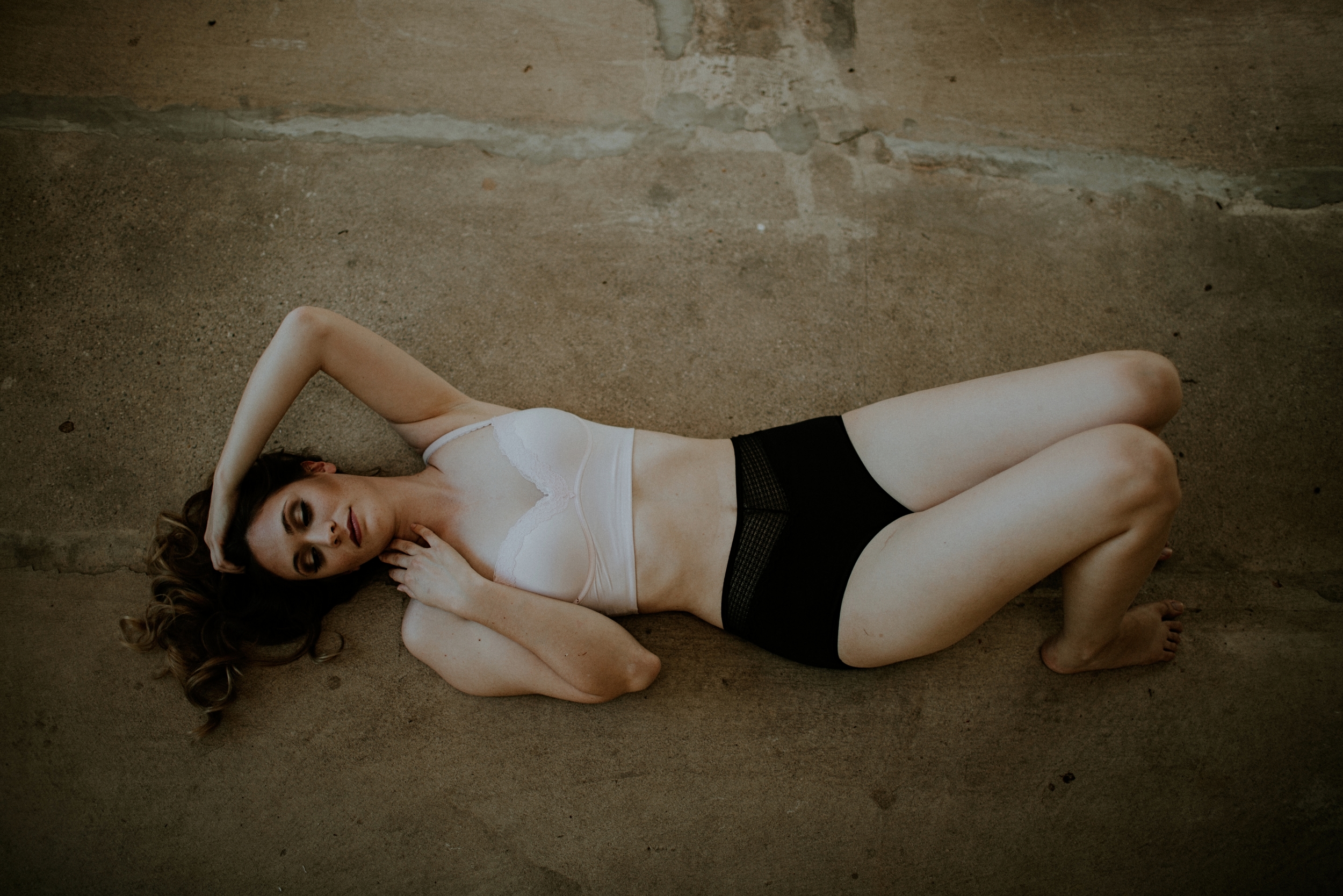 BoudoirPromos2016 (191 of 242).jpg