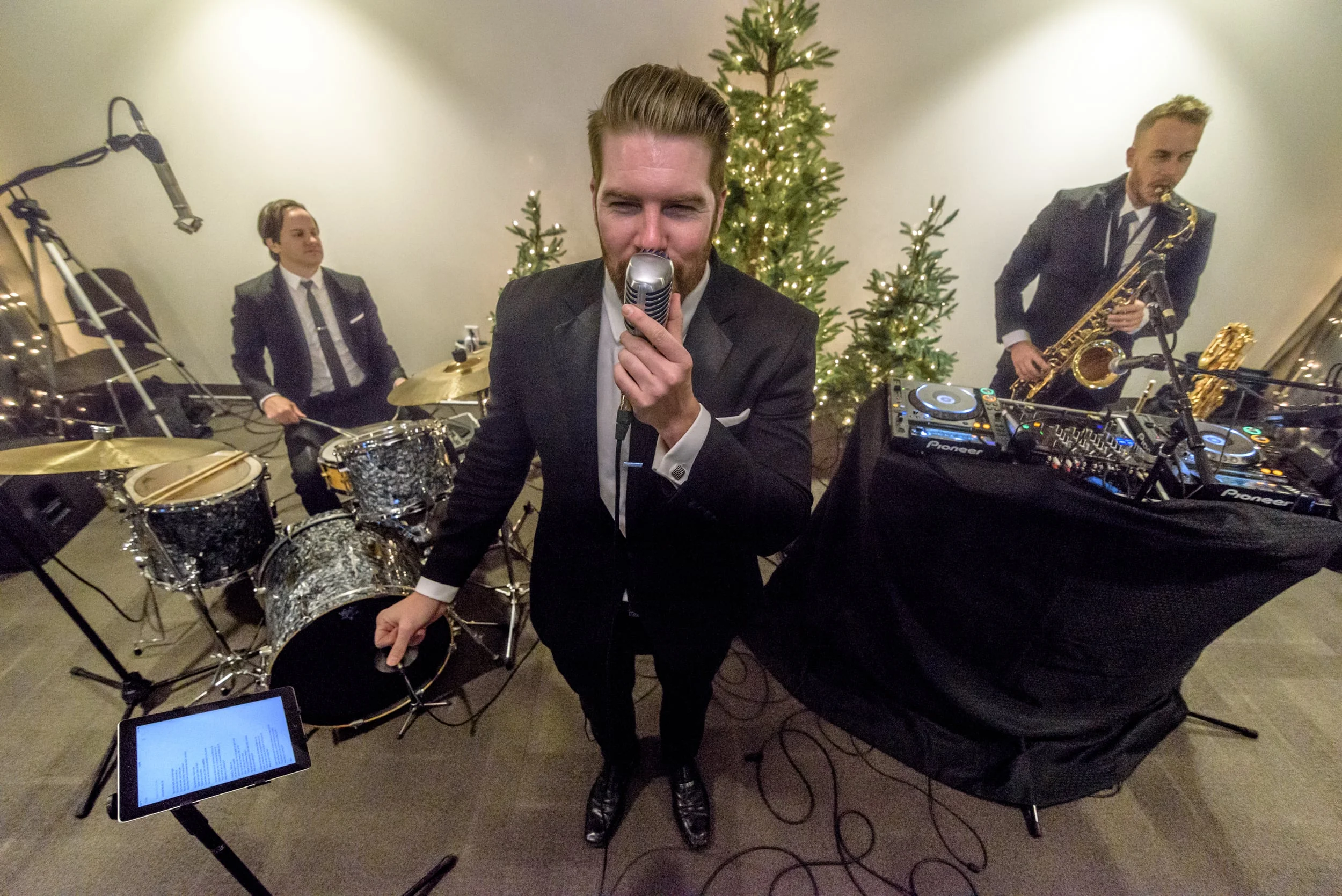 Warming up to set the mood for the party. Live music overlooking Utah from the tops of the mountains, not a bad way to spend an evening. (Photo credit: Really Photography, http://really.photography)