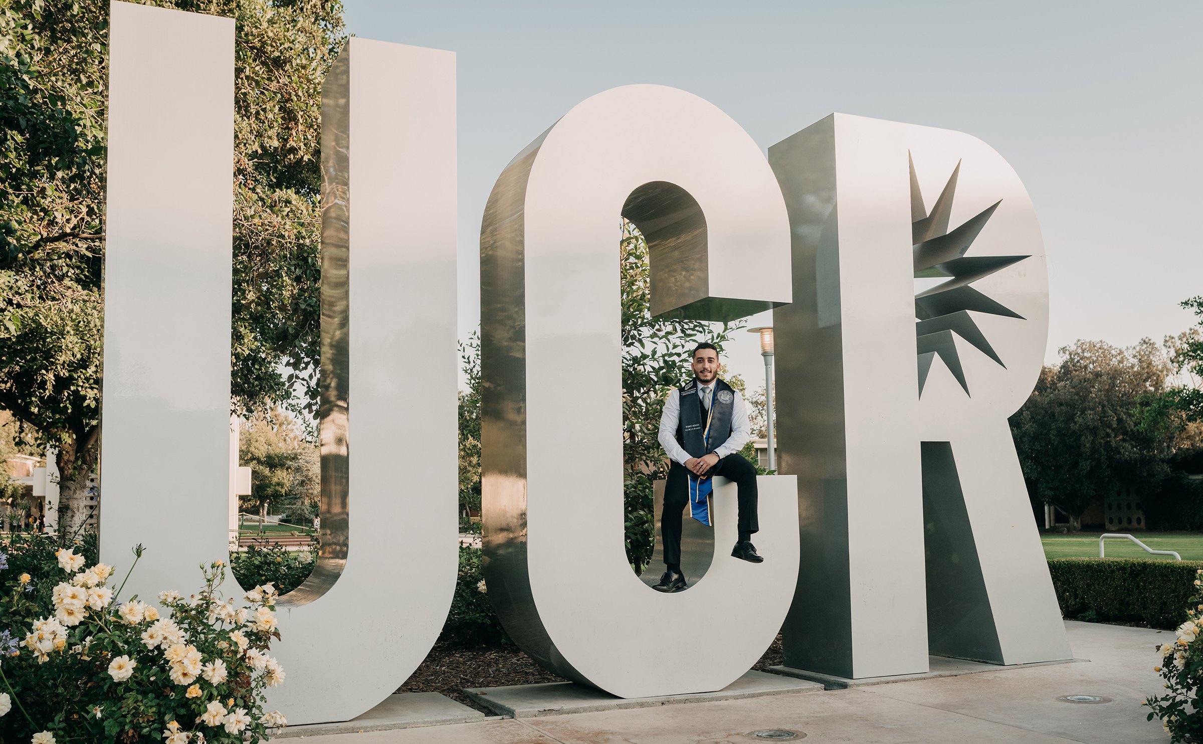 ucr-graduation-male-portrait-riverside-california-photographer-29.jpg
