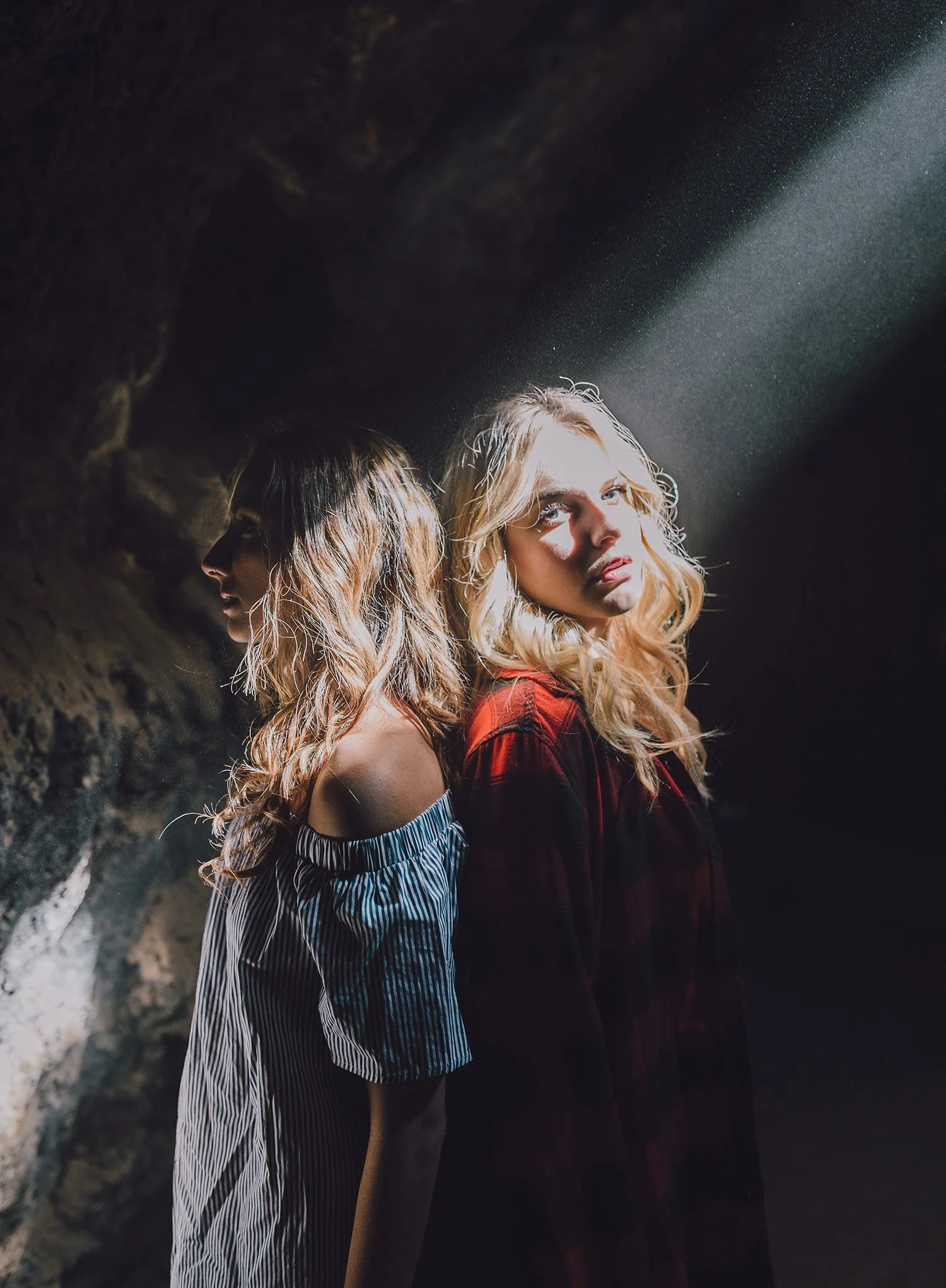 Mojave-Lava-Tubes-Nature-Portrait-Makito-Umekita-Photography.jpg