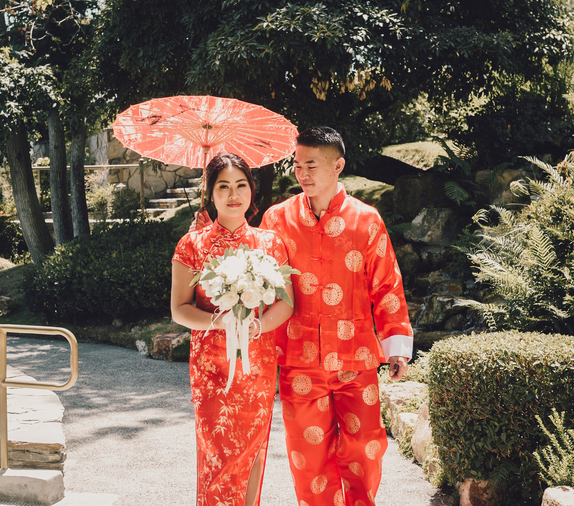 modern-asian-american-wedding-first-look-traditional-chinese-attire-socal-photographer-21.jpg
