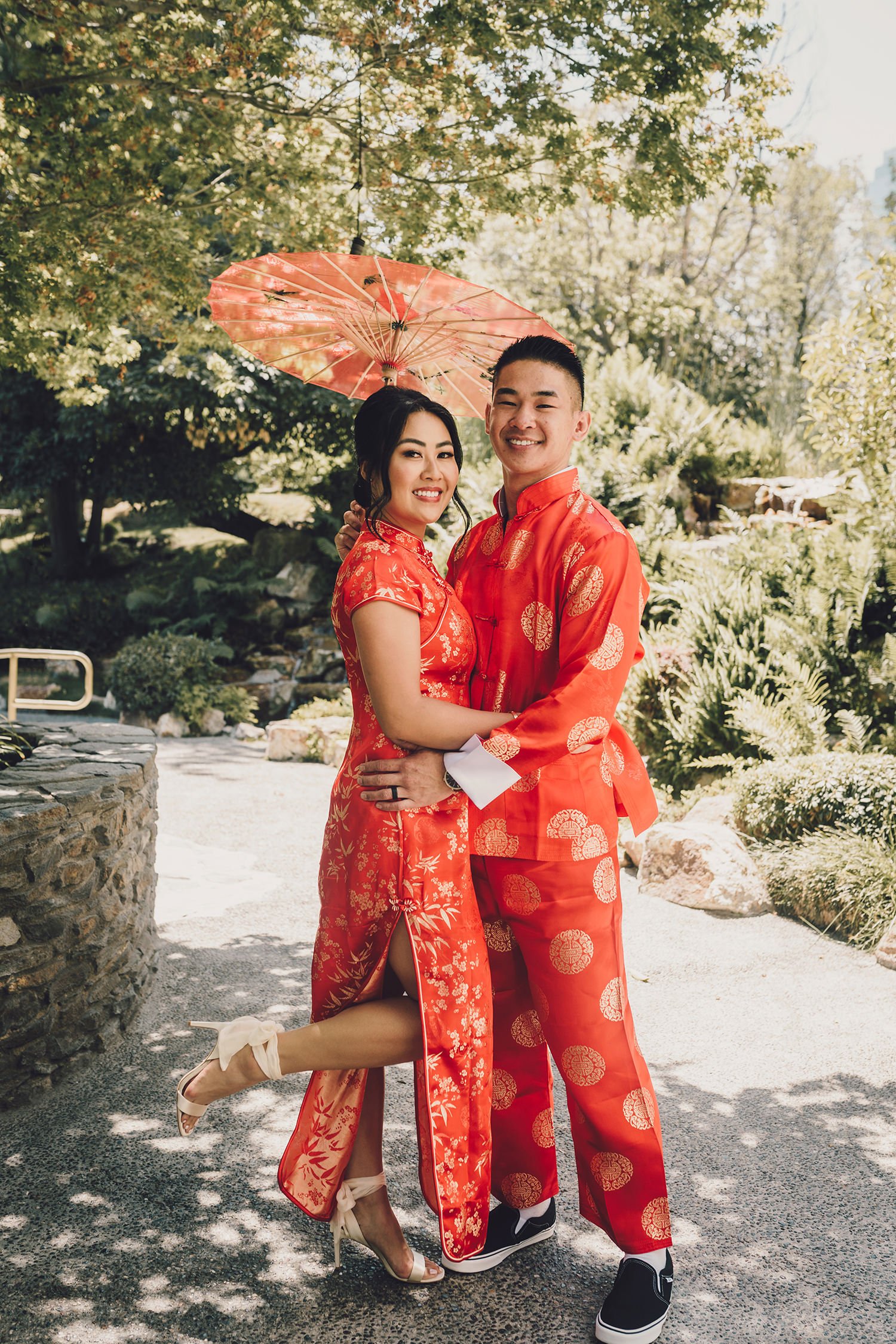 modern-asian-american-wedding-first-look-traditional-chinese-attire-socal-photographer-24.jpg