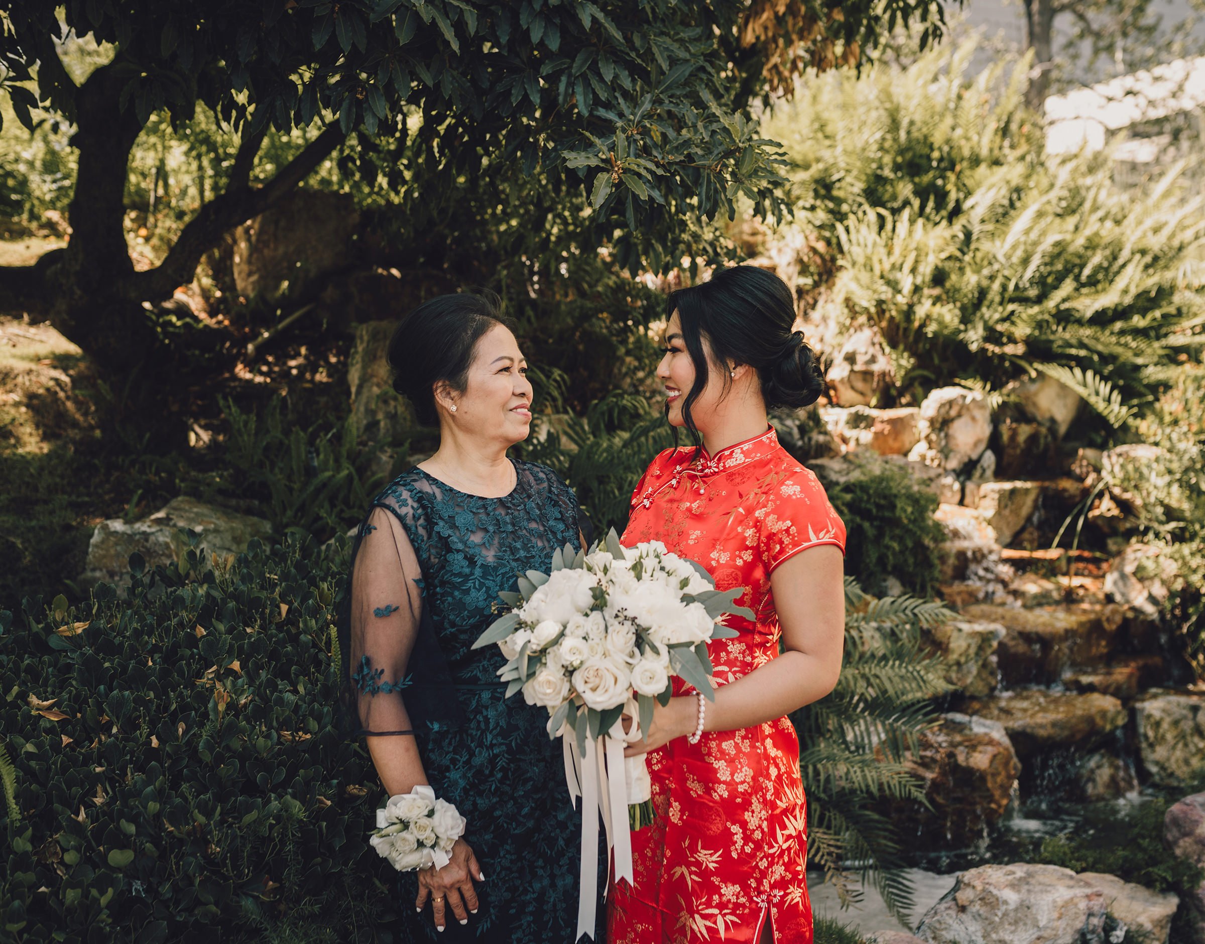 modern-asian-american-wedding-first-look-traditional-chinese-attire-socal-photographer-31.jpg