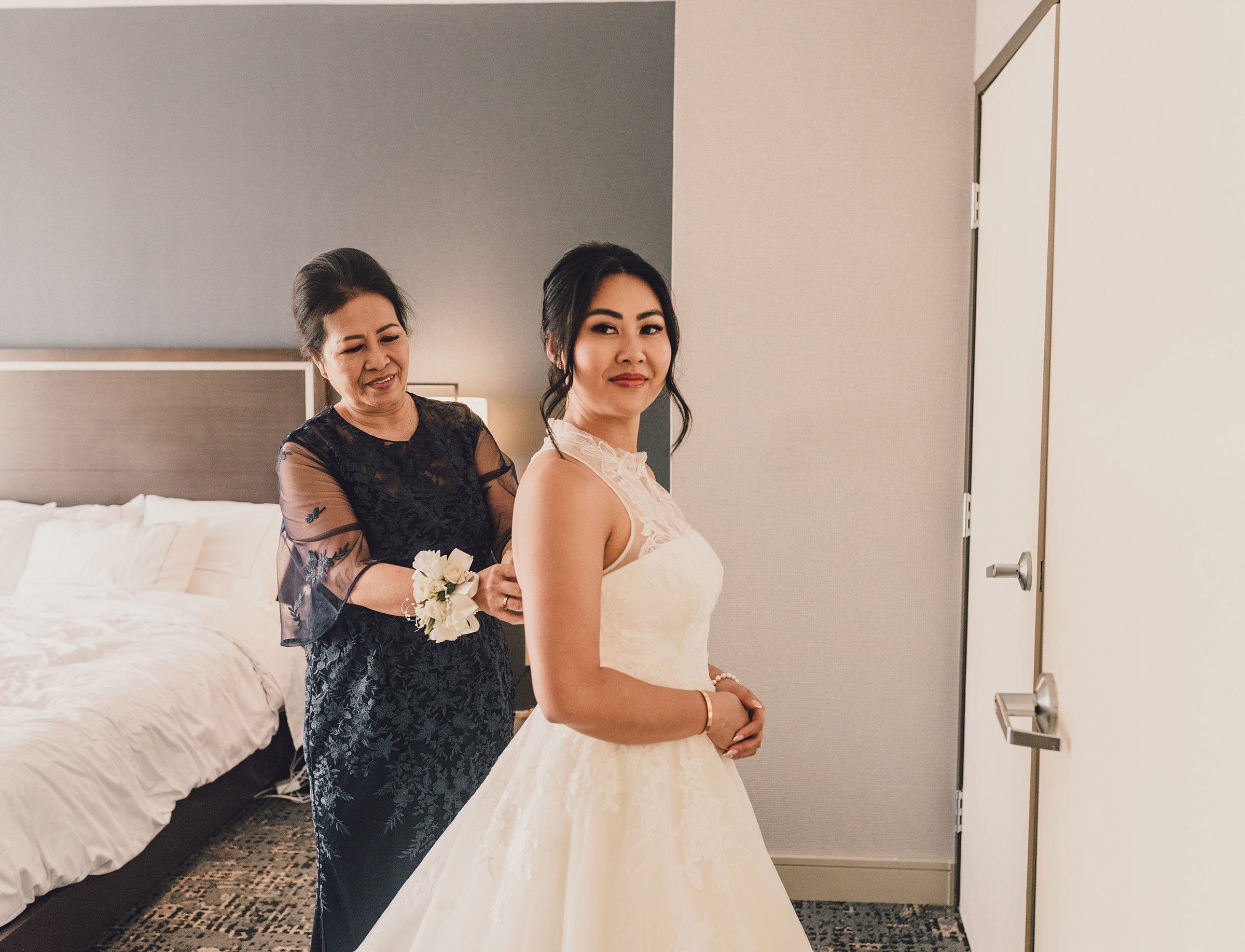 modern-asian-american-wedding-bride-getting-ready-los-angeles-socal-photographer-8.jpg