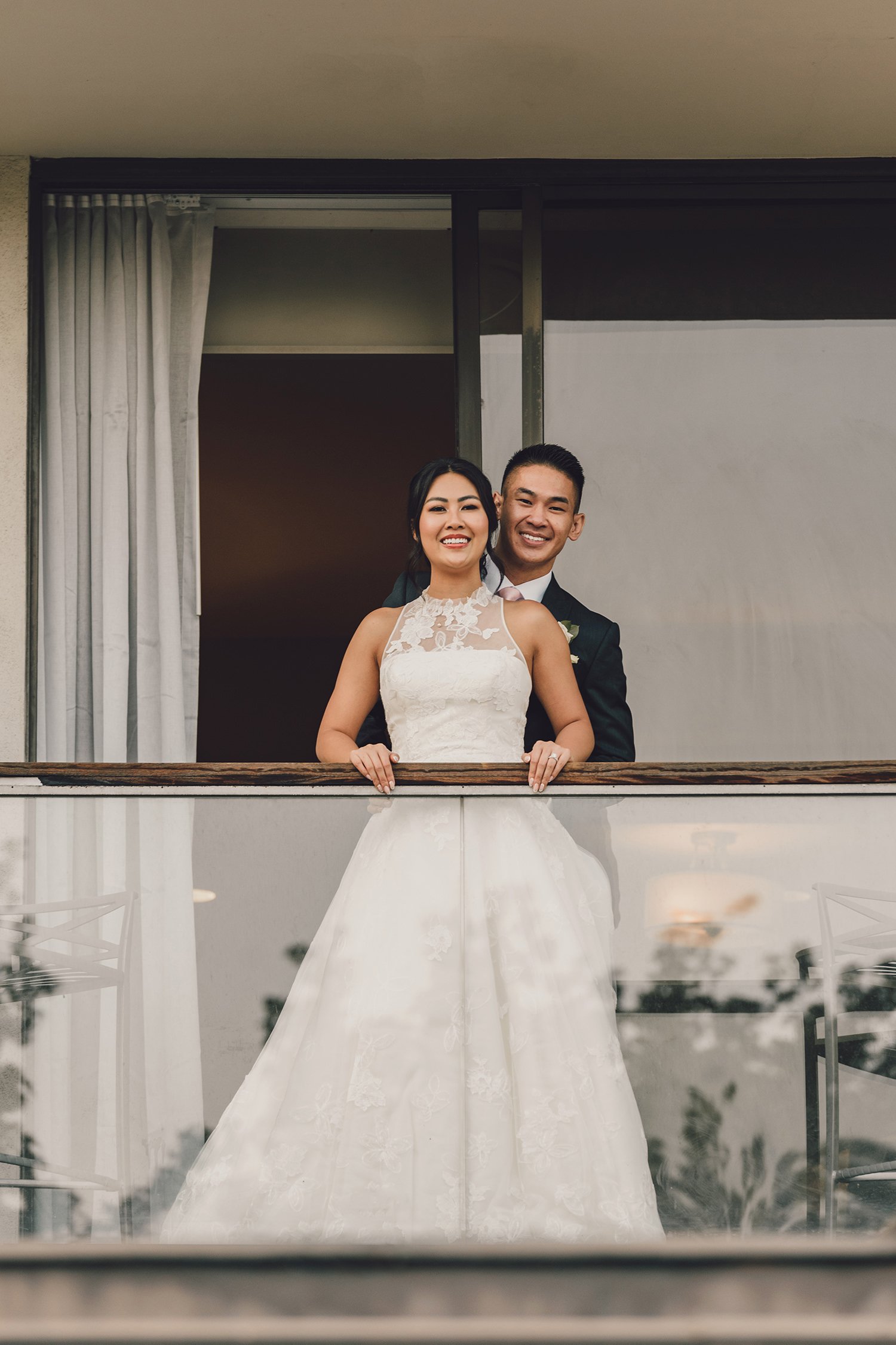 modern-asian-american-wedding-couples-balcony-portait-los-angeles-socal-photographer.jpg