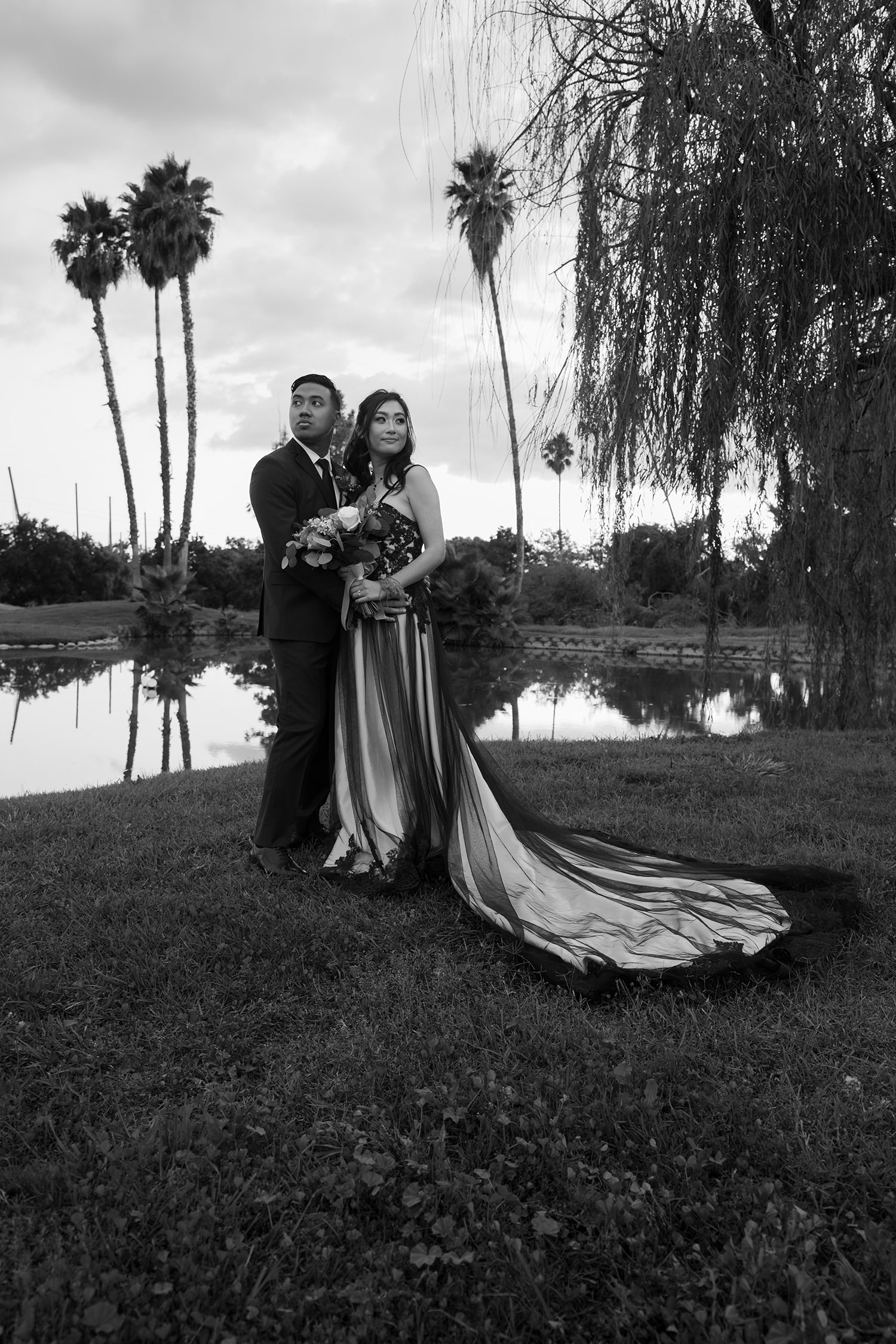 moody-modern-asian-american-wedding-couples-portrait-sierra-la-verne-socal-photographer-8.jpg