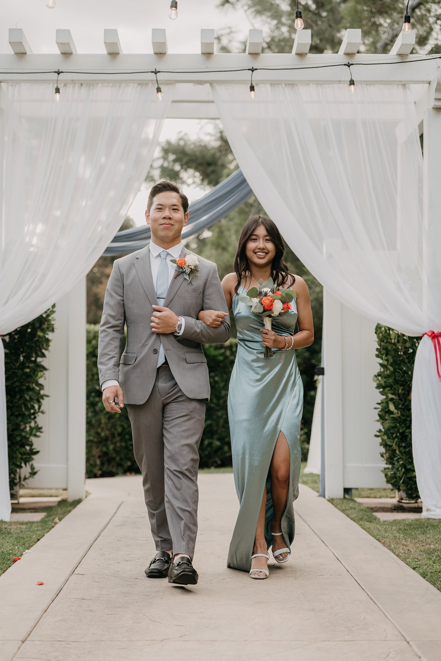 moody-modern-asian-american-wedding-ceremony-sierra-la-verne-socal-photographer-8.jpg