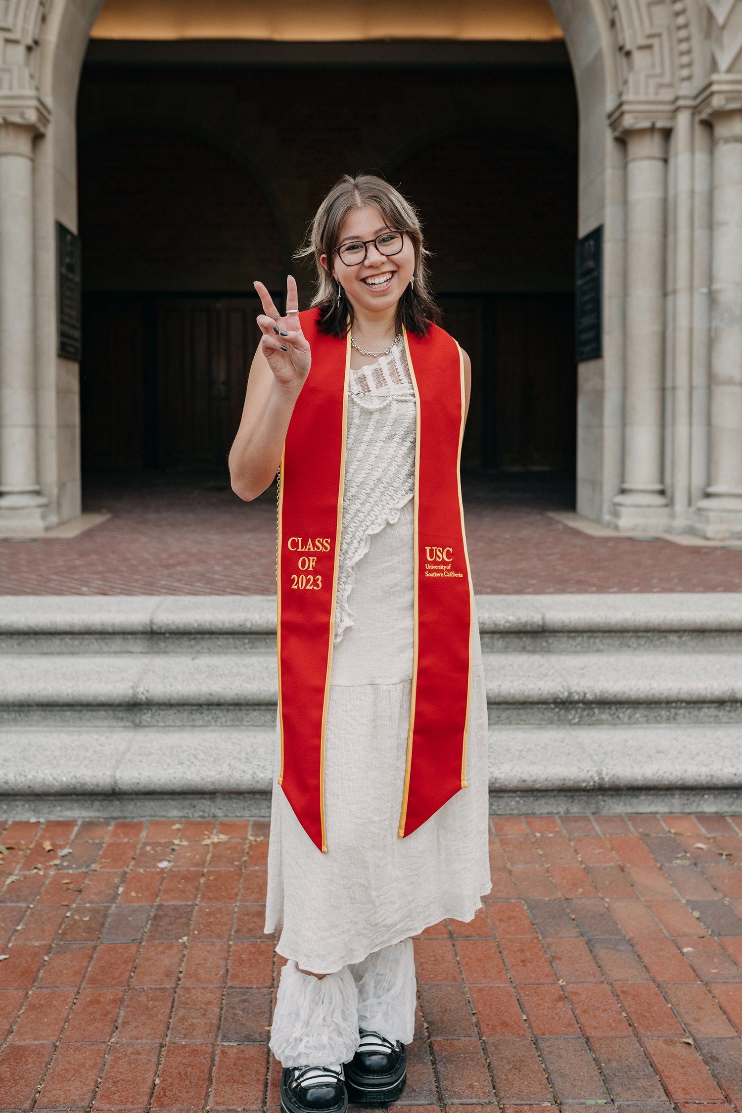 usc-best-friends-graduation-portrait-los-angeles-california-photographer-9.jpg