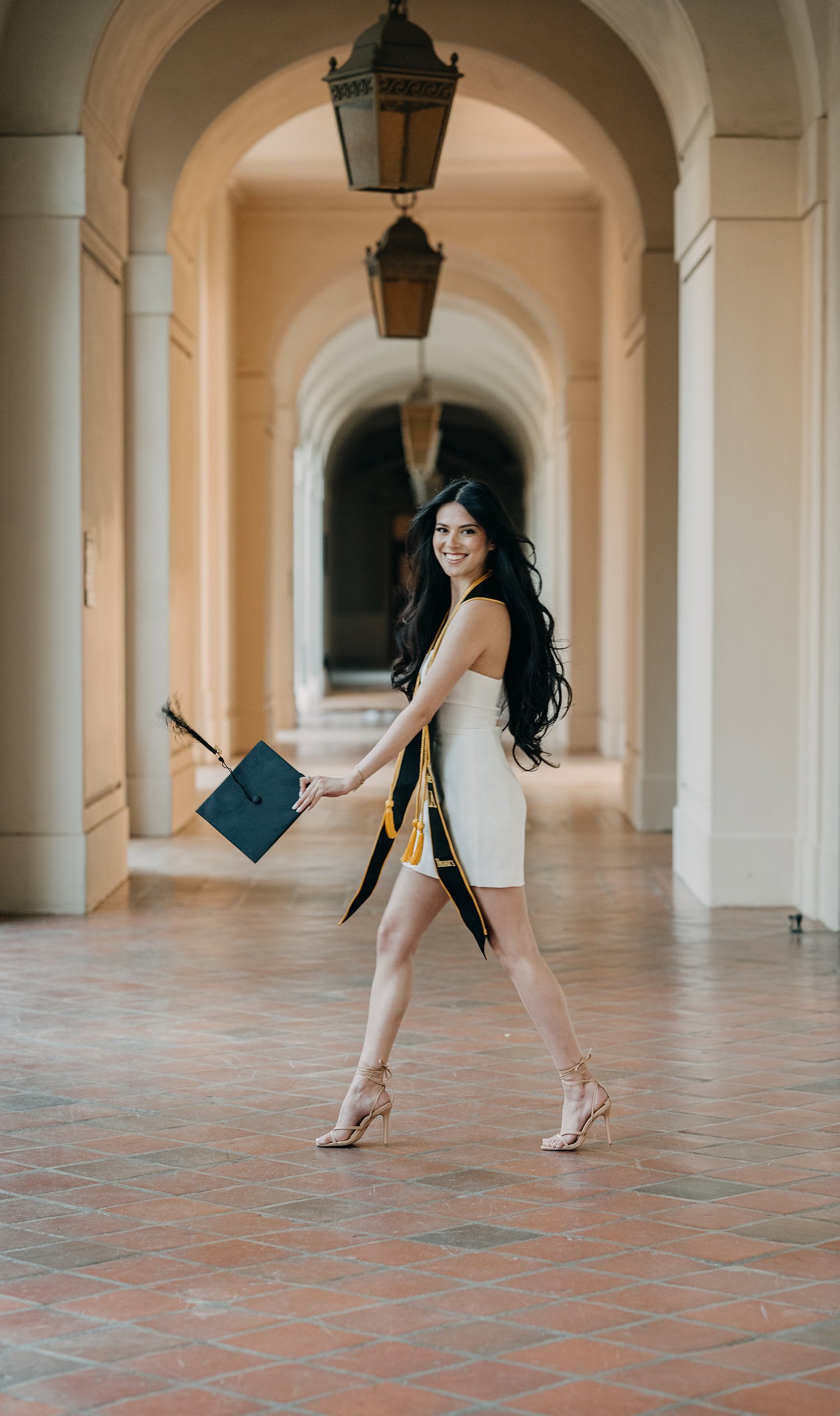 LosAngeles-Graduation-Portrait-Photographer-Pasadena-City-Hall-3.jpg