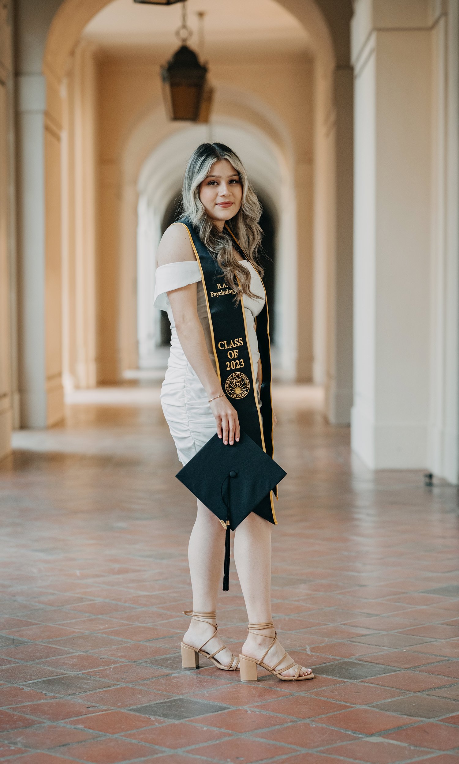 LosAngeles-Graduation-Portrait-Photographer-Pasadena-City-Hall-6.jpg