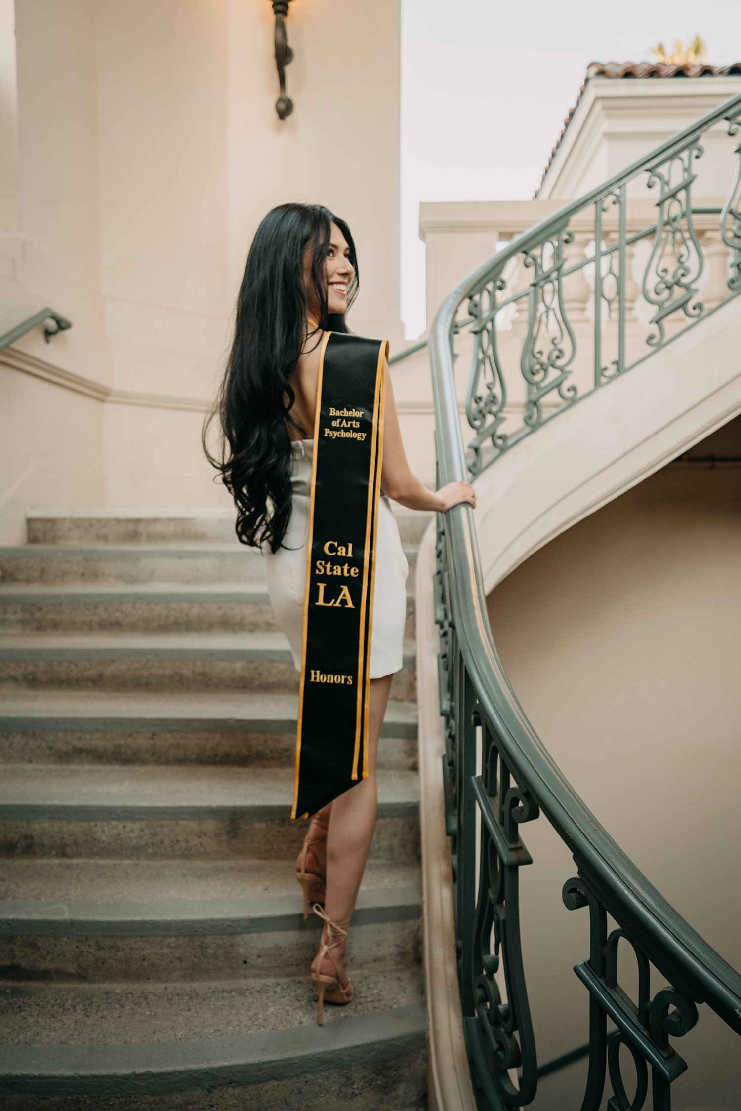 LosAngeles-Graduation-Portrait-Photographer-Pasadena-City-Hall-10.jpg