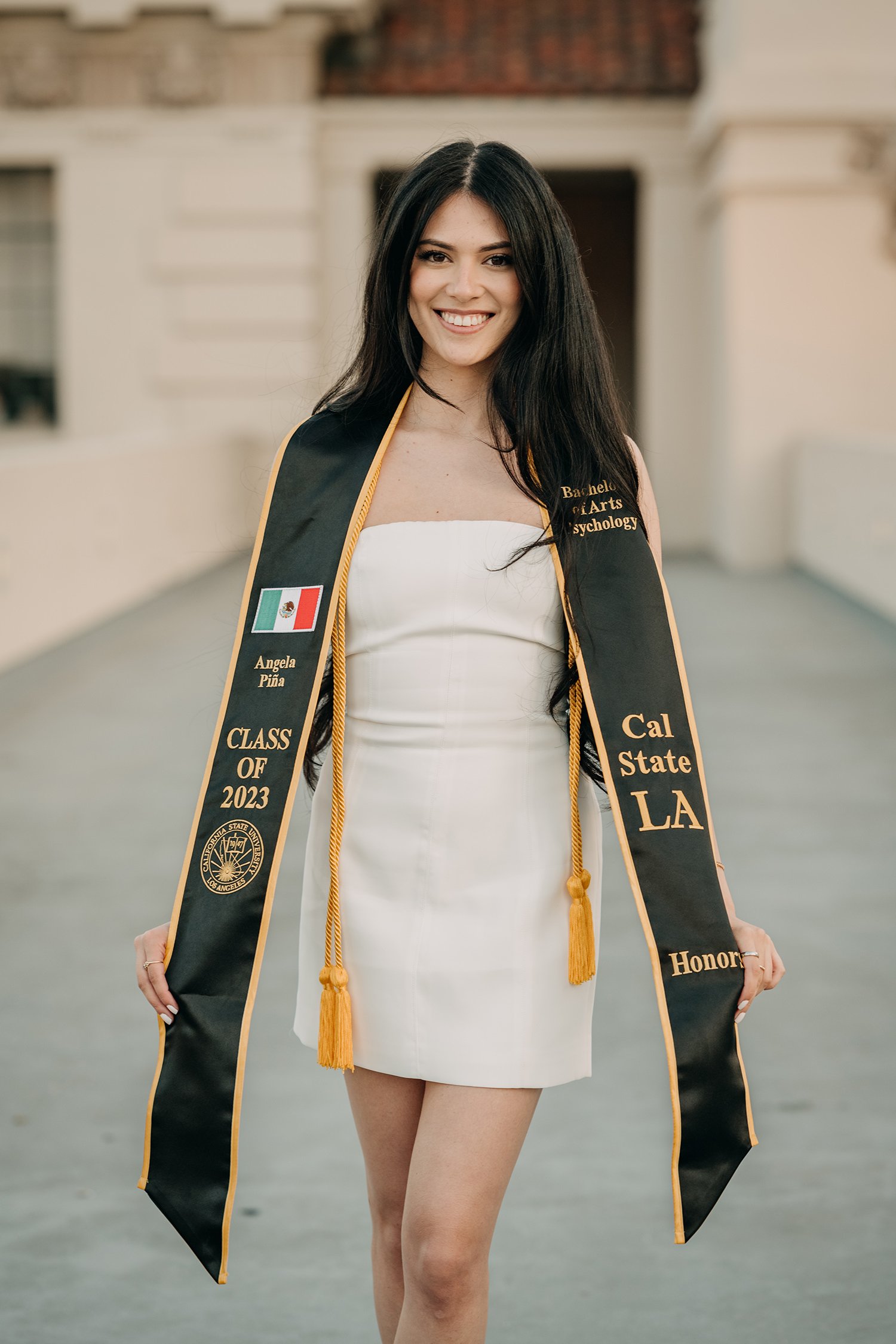 LosAngeles-Graduation-Portrait-Photographer-Pasadena-City-Hall-19.jpg