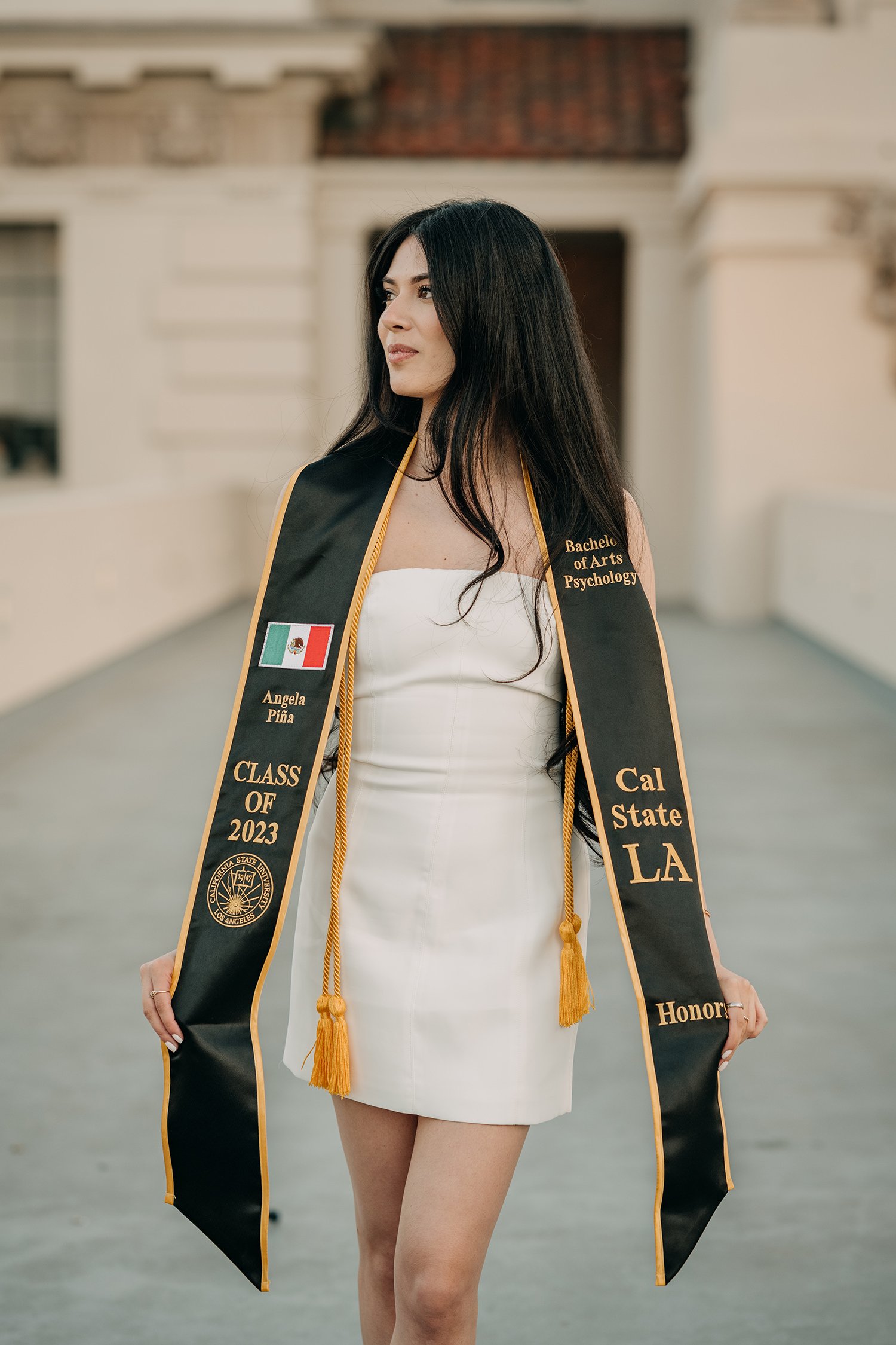 LosAngeles-Graduation-Portrait-Photographer-Pasadena-City-Hall-20.jpg