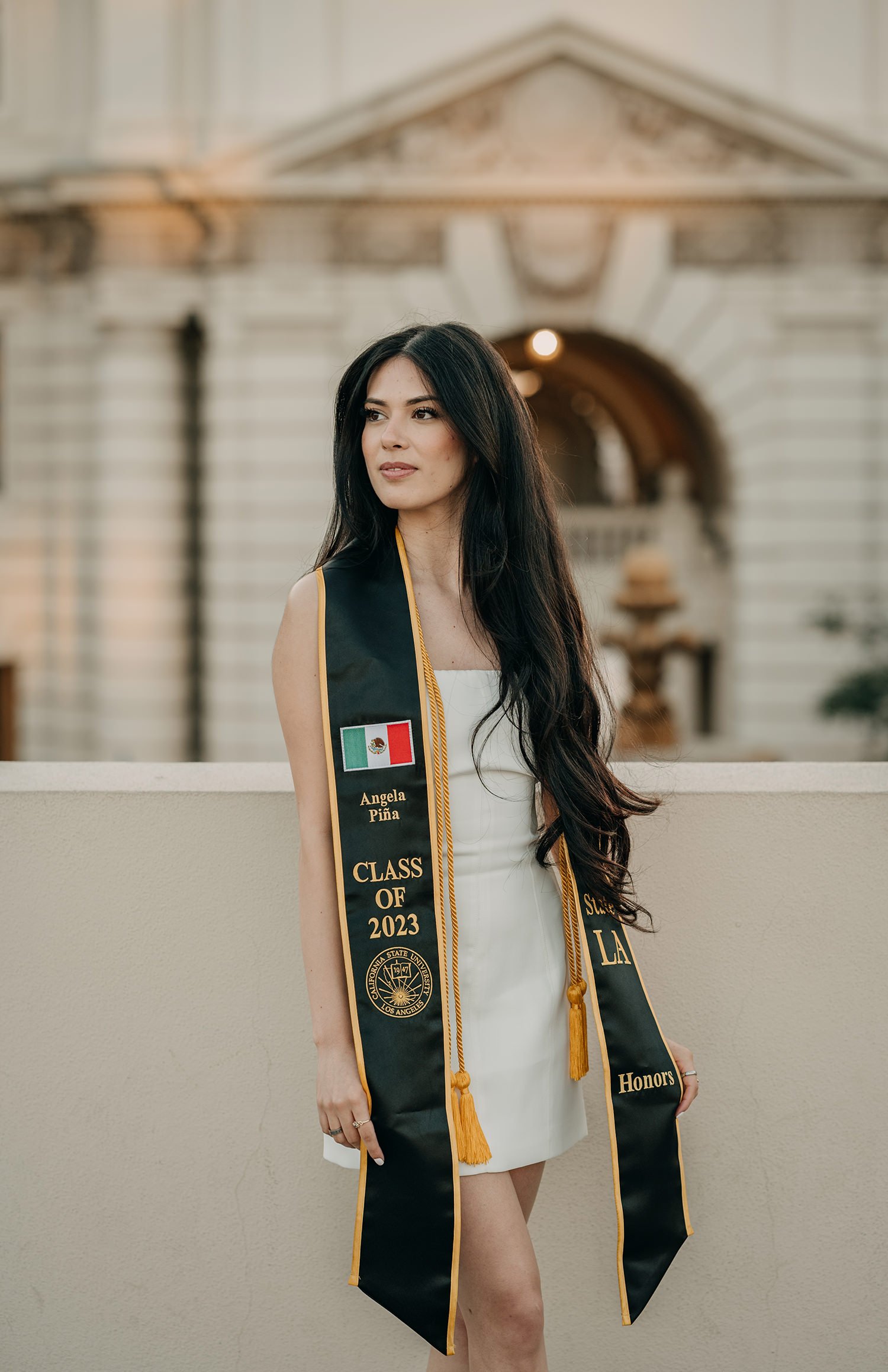 LosAngeles-Graduation-Portrait-Photographer-Pasadena-City-Hall-21.jpg