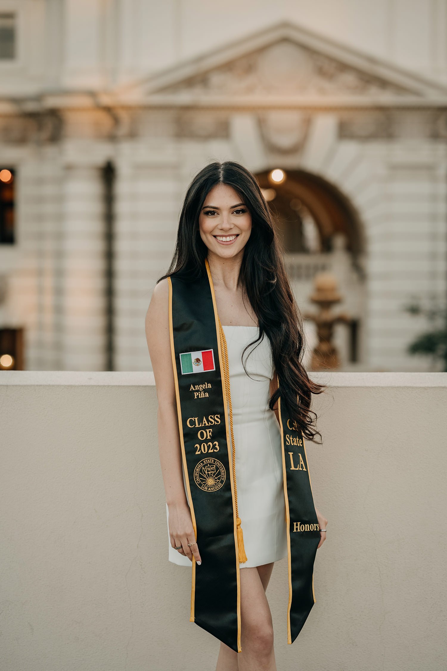 LosAngeles-Graduation-Portrait-Photographer-Pasadena-City-Hall-22.jpg