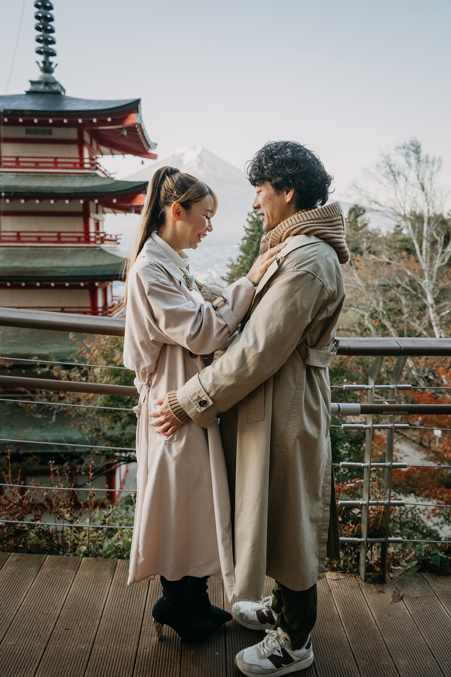 chureito-pagoda-engagement-session-デスティネーションウェディングフォトグラファー5.jpg